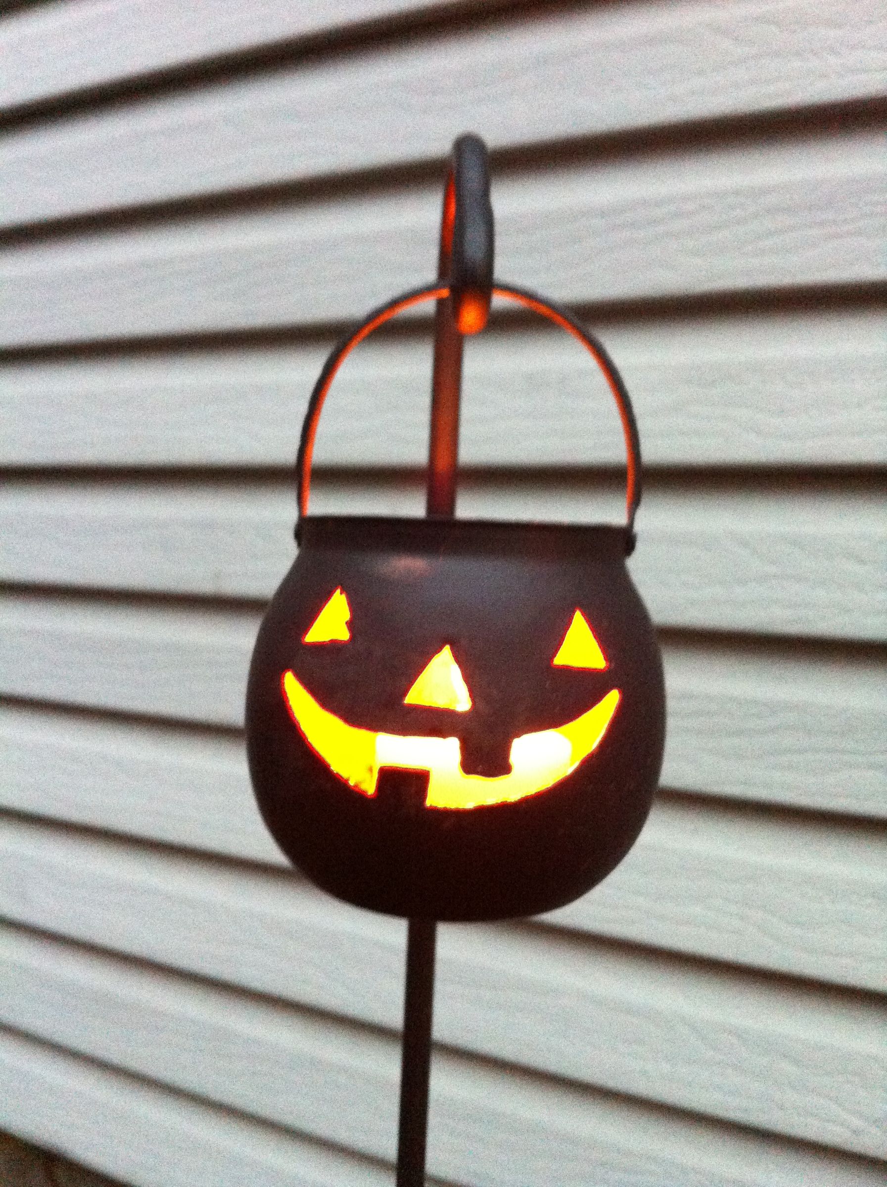 Spruce Up Old Halloween Decorations