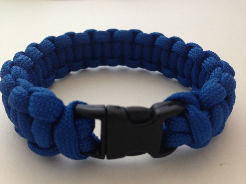 Paracord Bracelet With Side Release Buckle... EASY