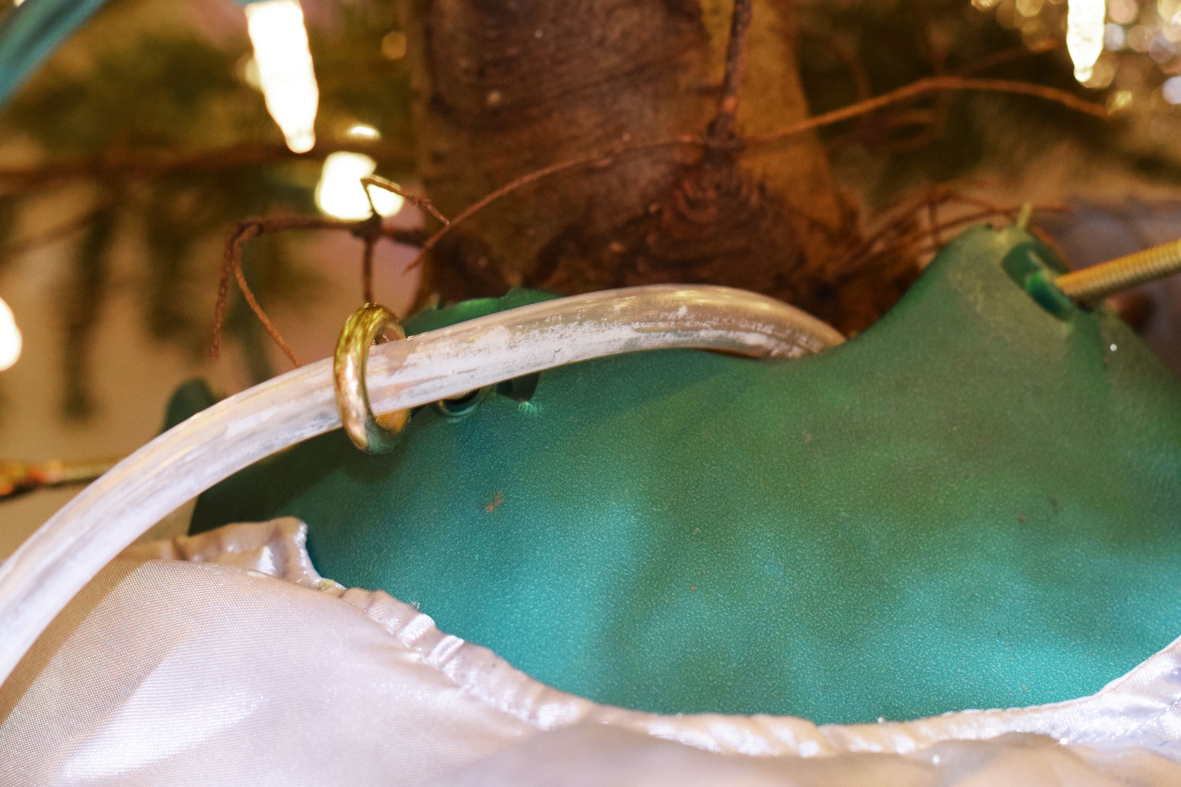 Automatic Christmas Tree Watering System Low Tech 6 Steps (with