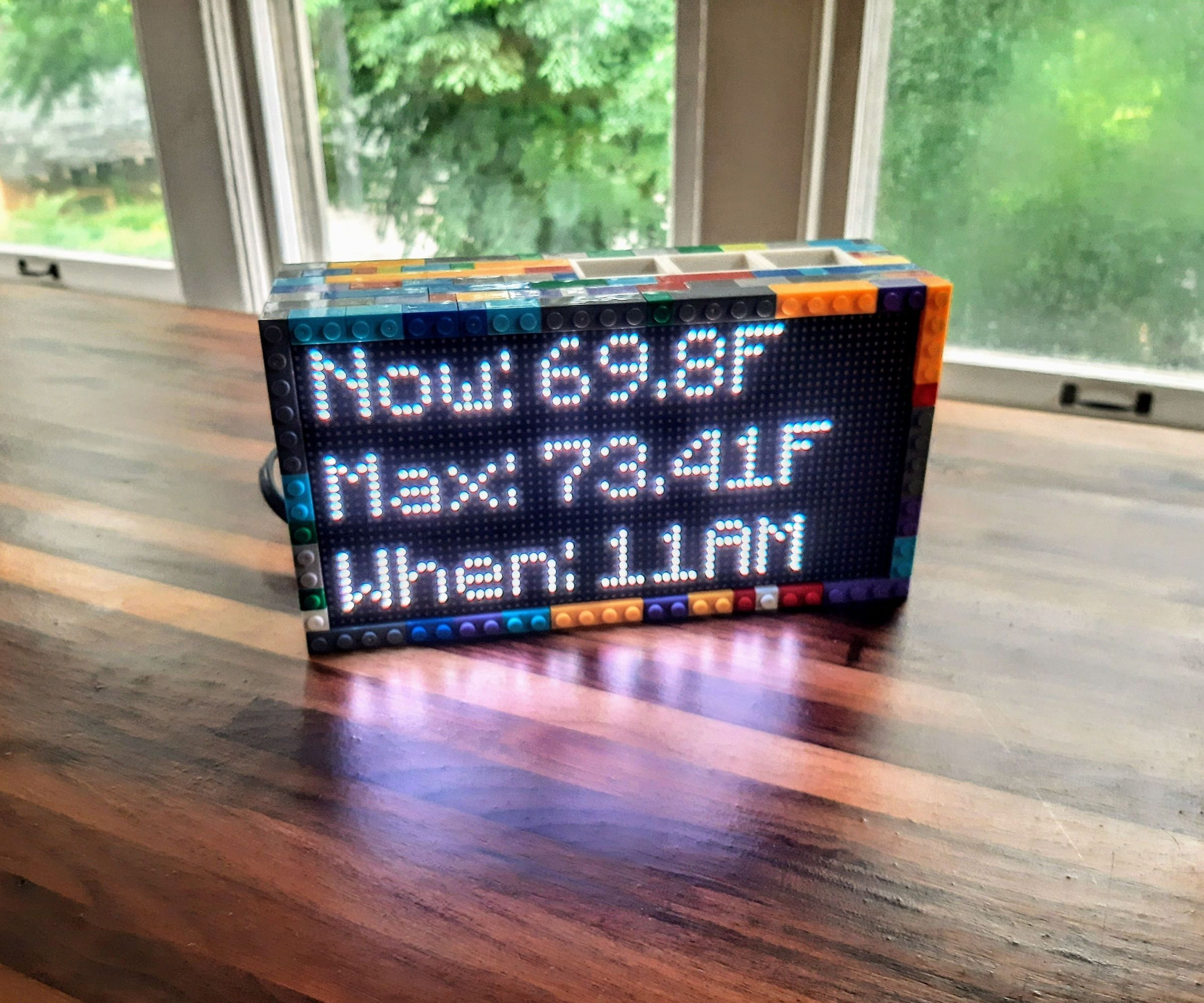 WiFi Programmable RGB LED Matrix Display in Lego Case