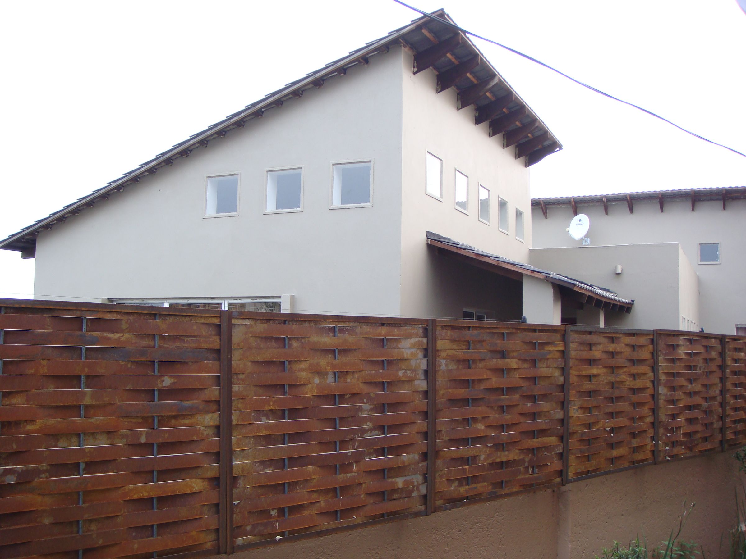 Steel privacy screening