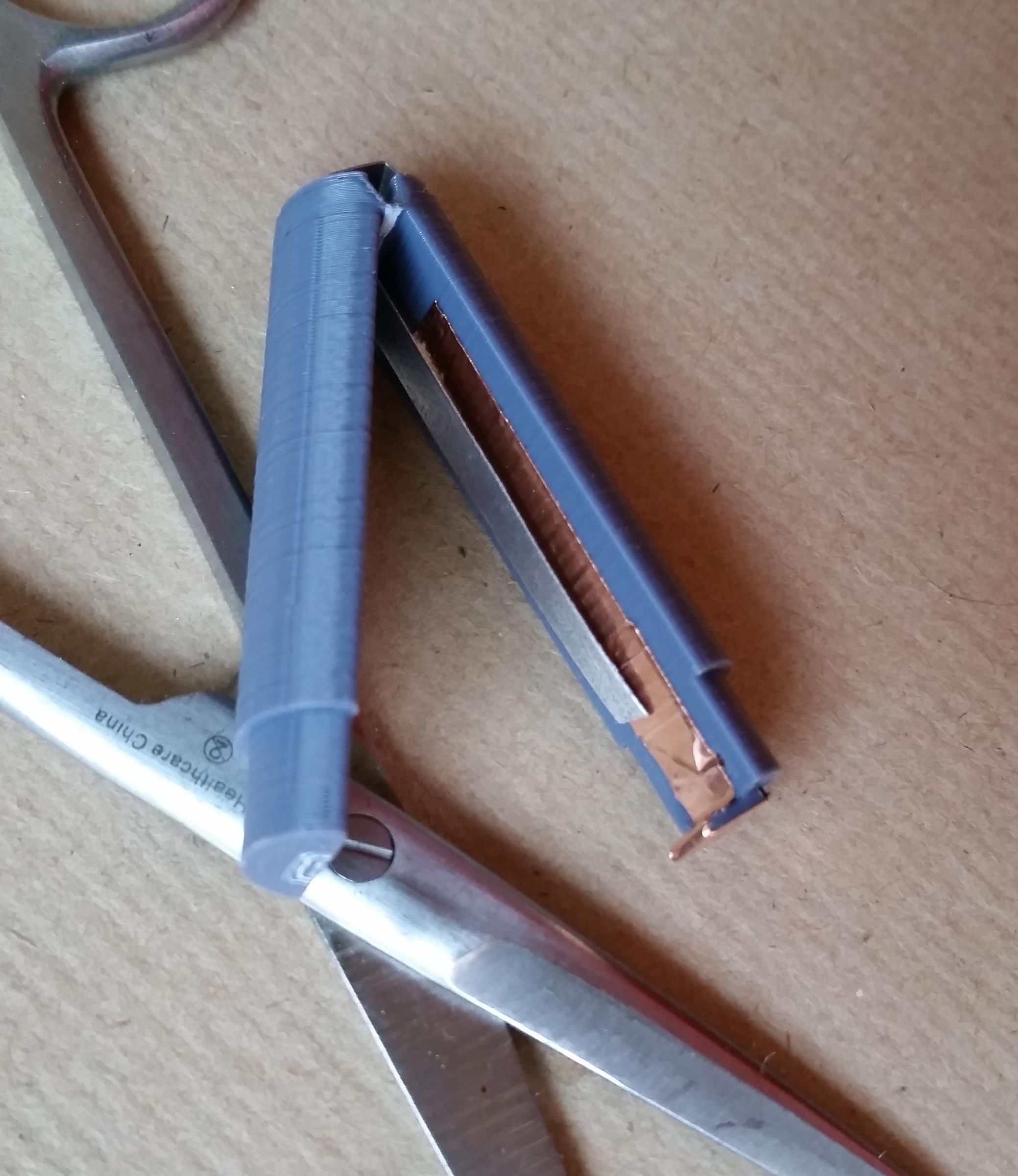 Emergency Mg/Cu Galvanic AA Battery With Tinkercad Tutorial : 8 Steps ...