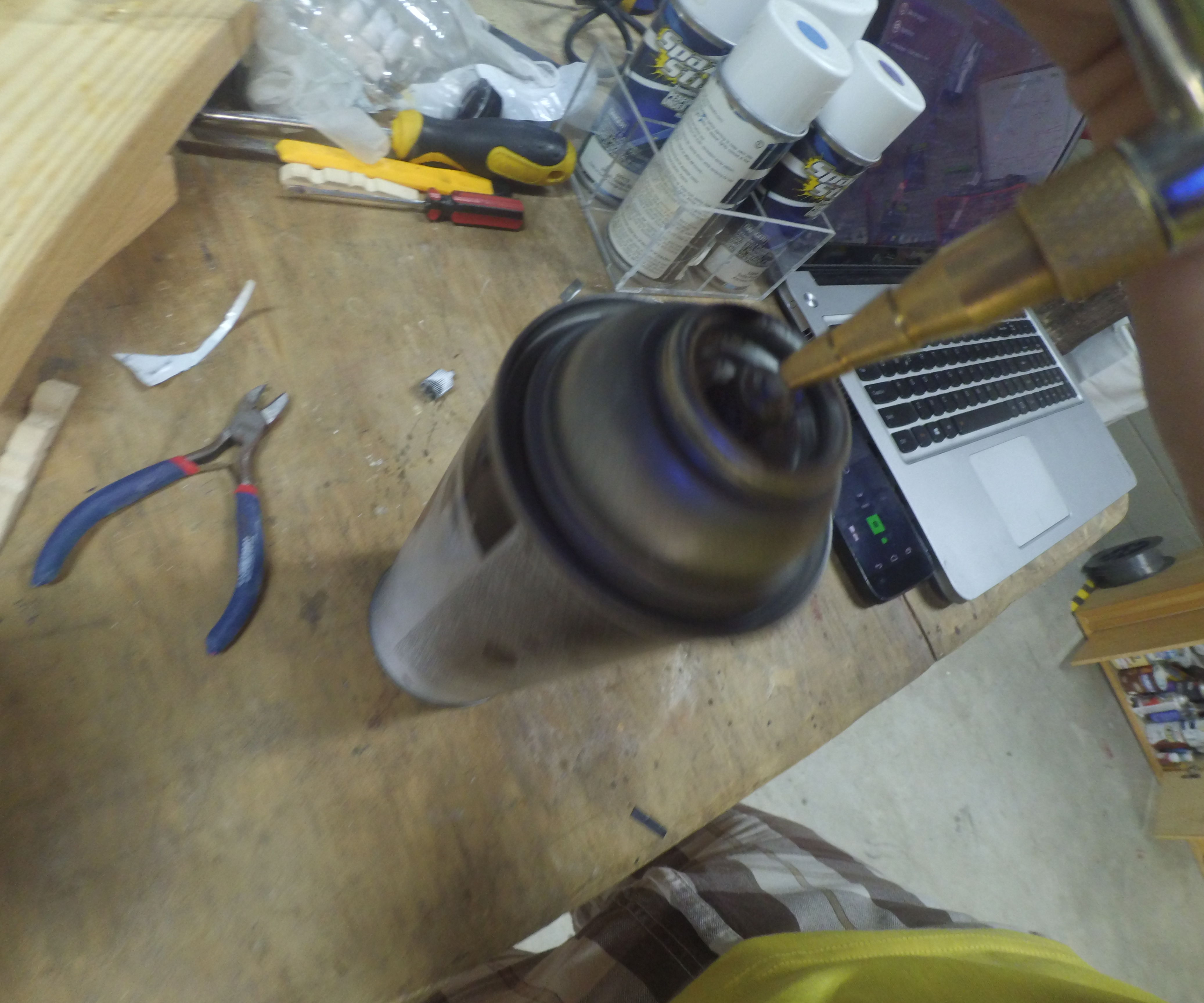 How to Recharge a Spray Can