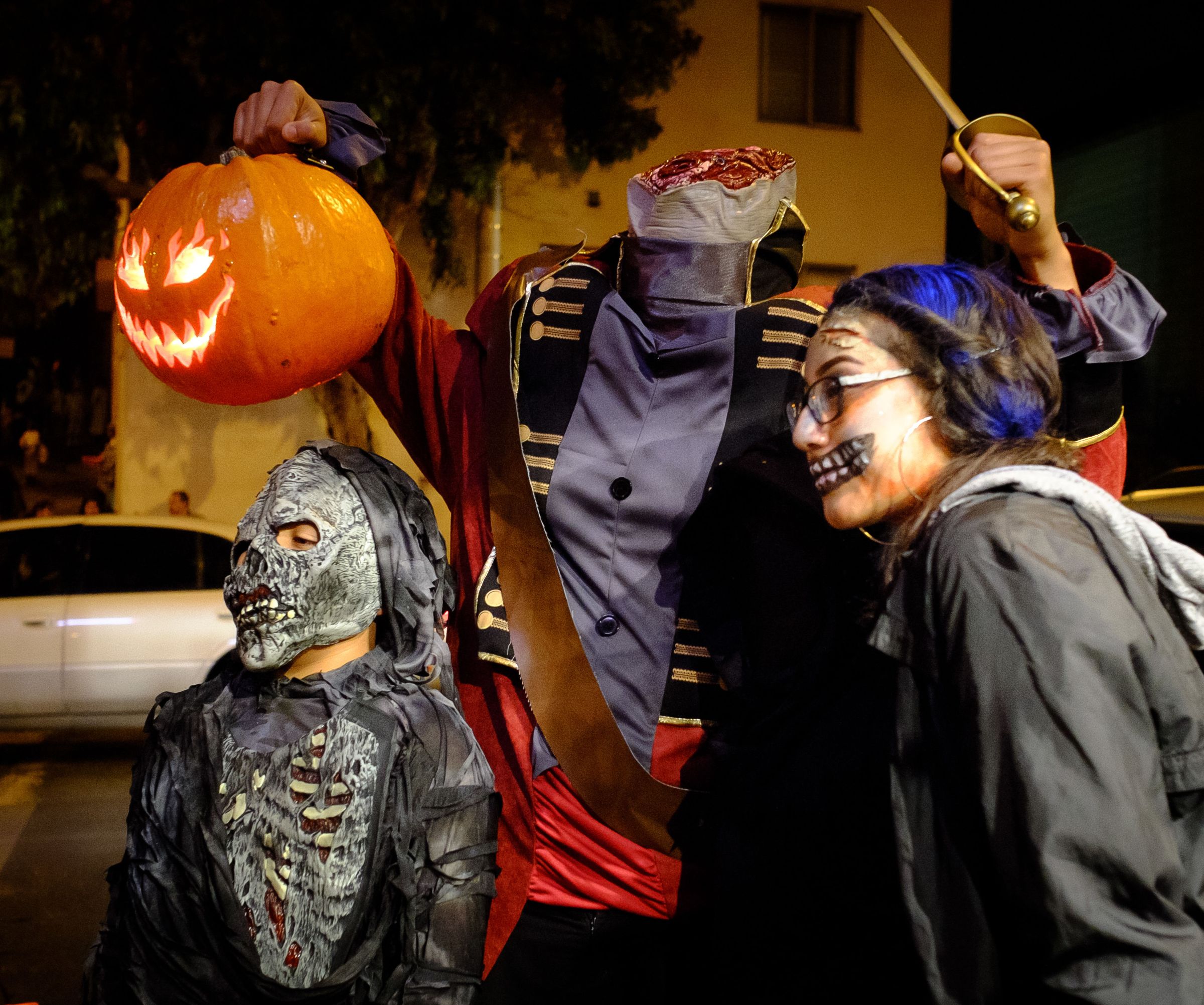 Headless Horseman Jack-O-Lantern Pumpkin Head W/ Lights and Scary Sounds