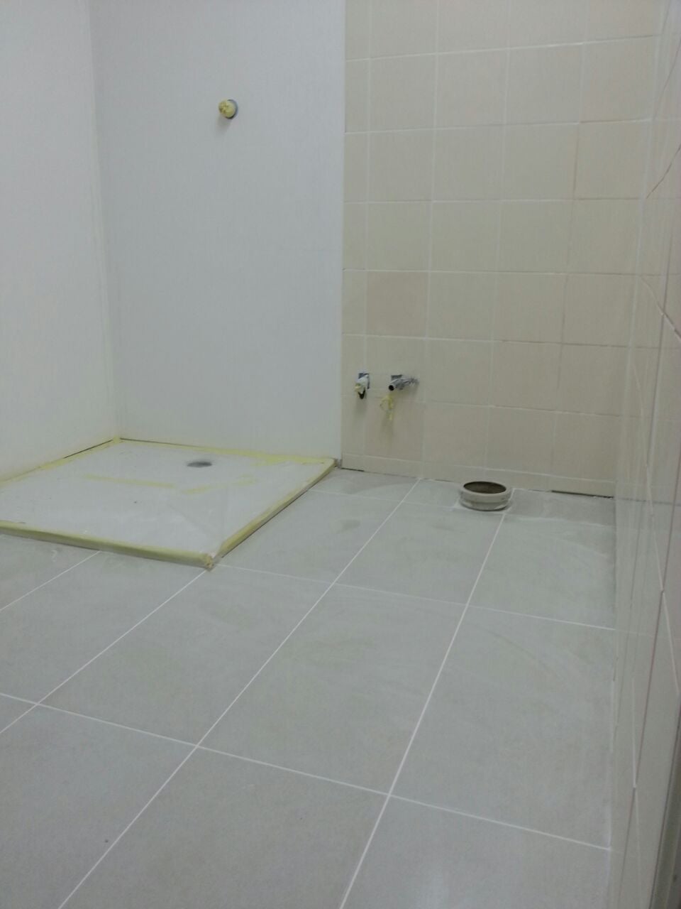 FLOOR AND WALL TILING