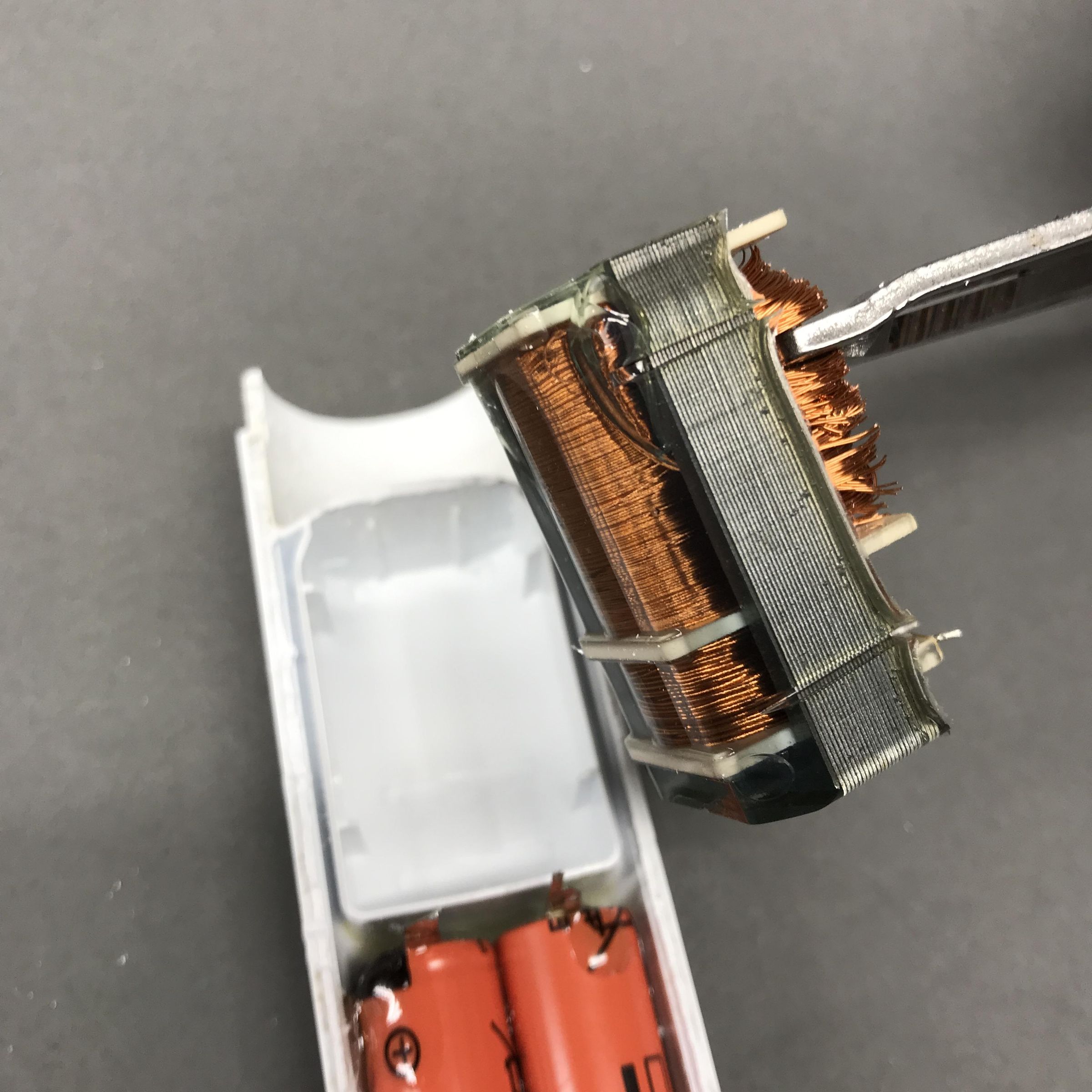 Old Toothbrush Becomes Rechargeable Flashlight : 16 Steps (with ...