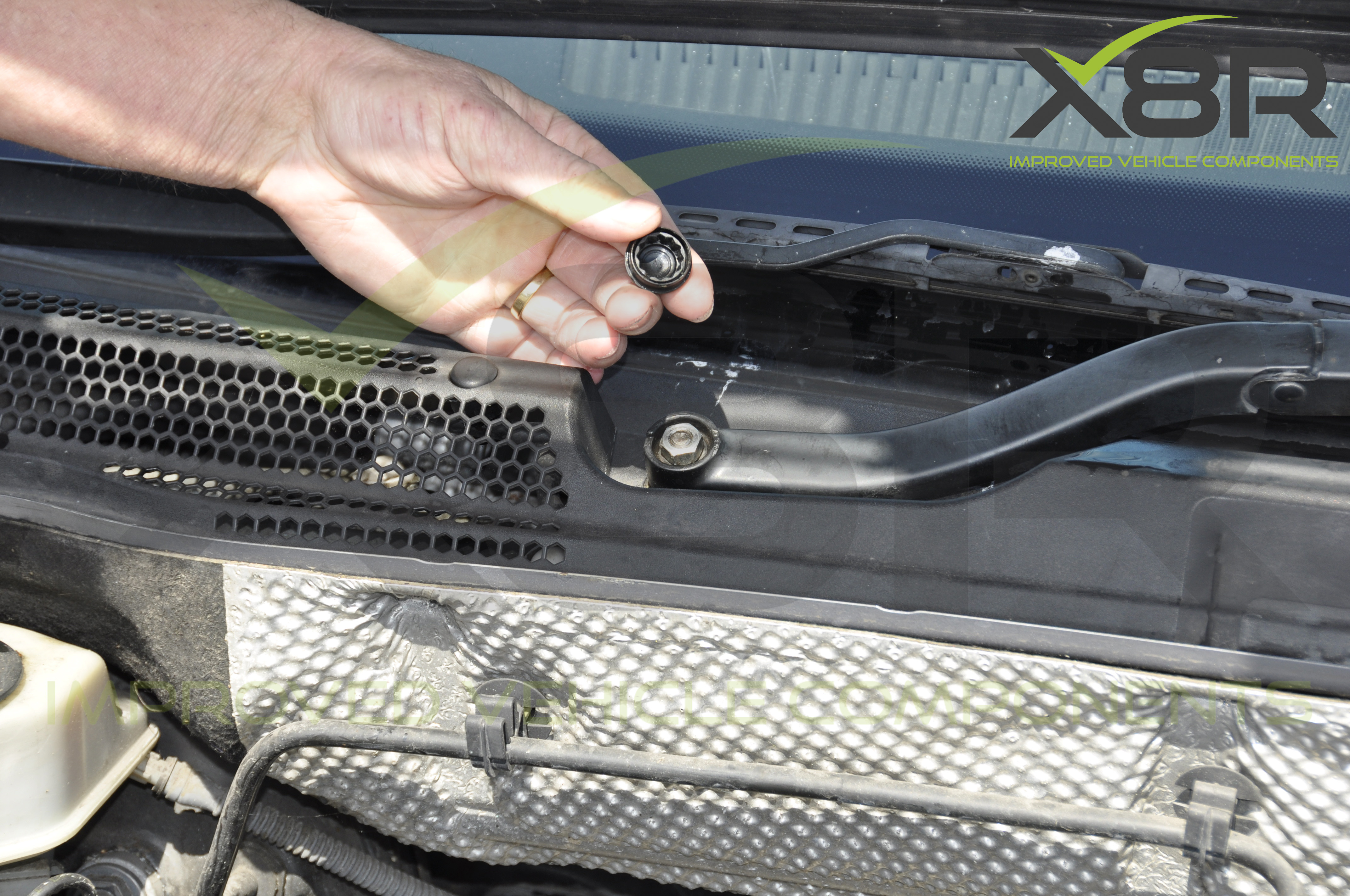 Vauxhall Vectra C and Signum 20052009 Front Windscreen Wiper Linkage