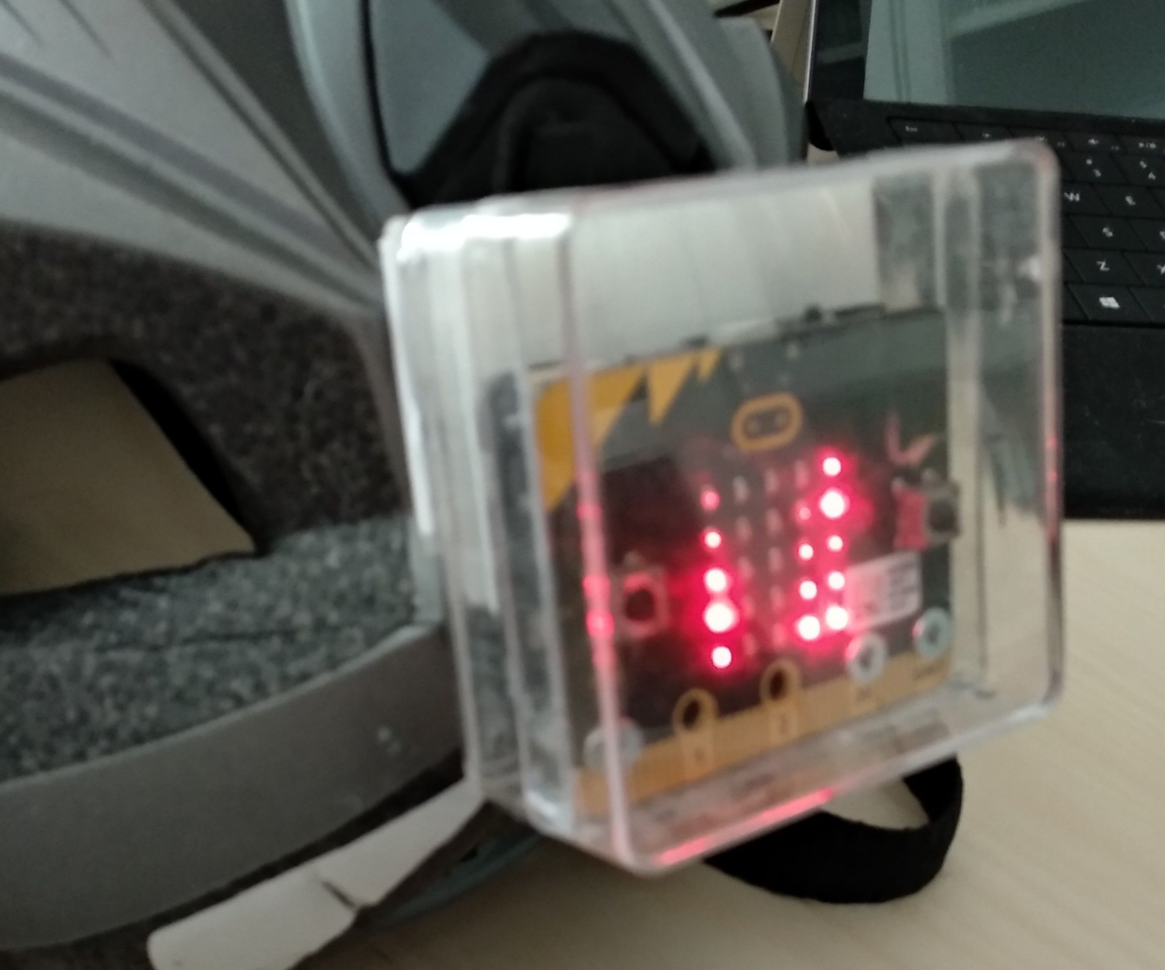 A Micro:bit Directional Indicator for Bicycle Helmets