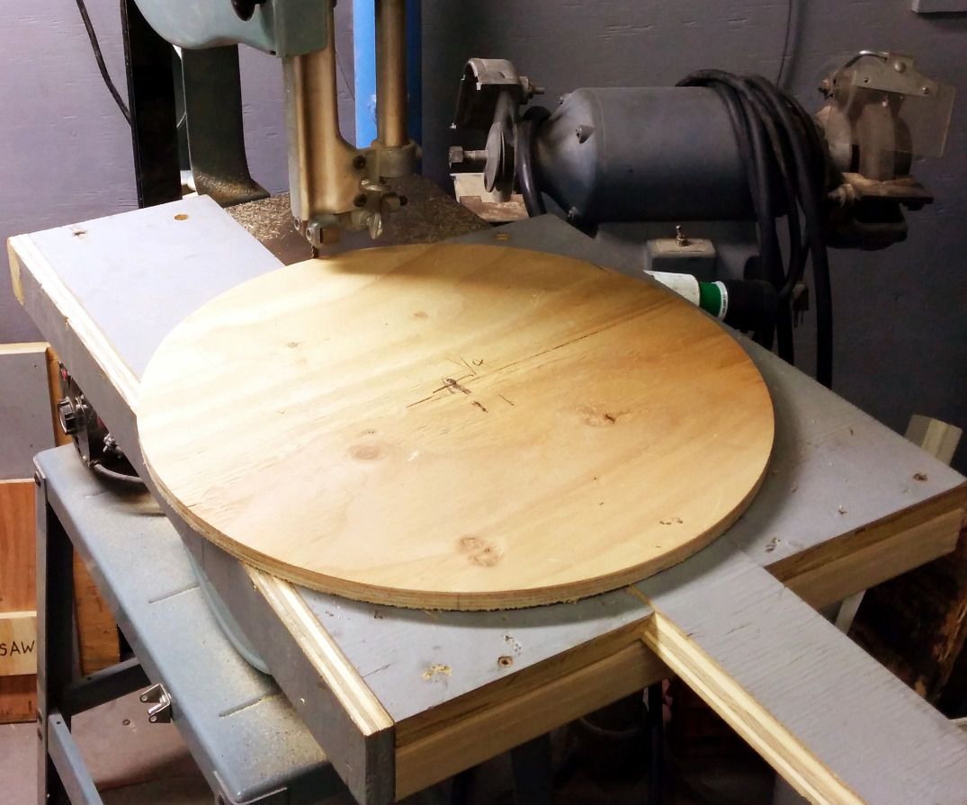 Improved Band Saw Circle Cutting Jig