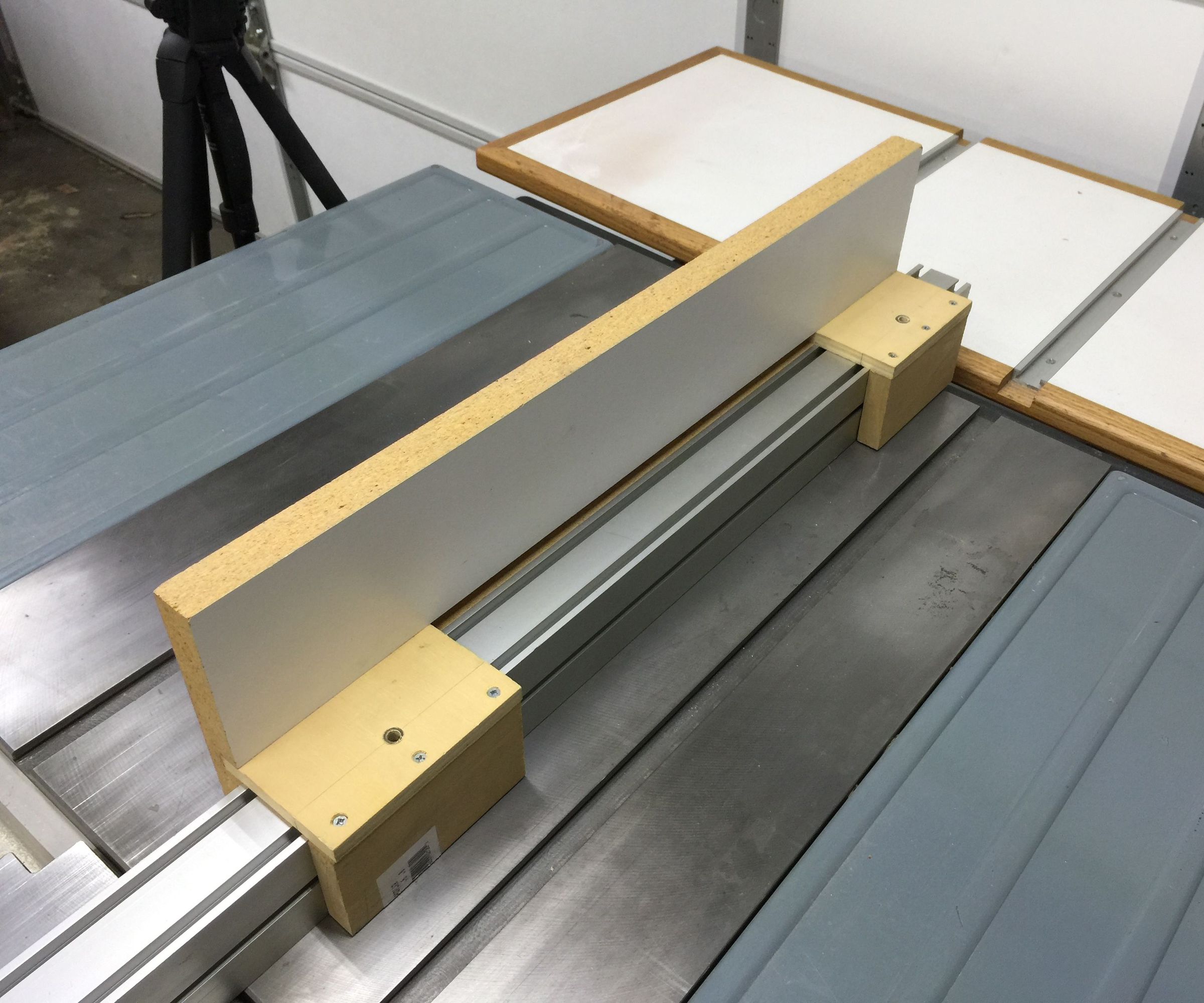 DIY Auxiliary Fence for Table Saw