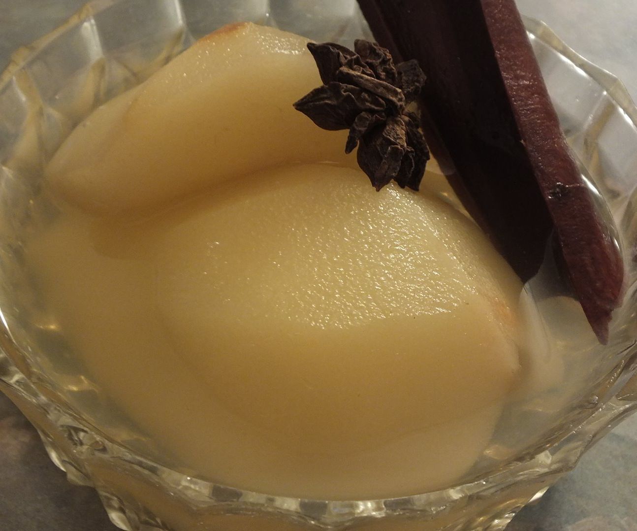 Stewed Fruit for a Sore Throat 