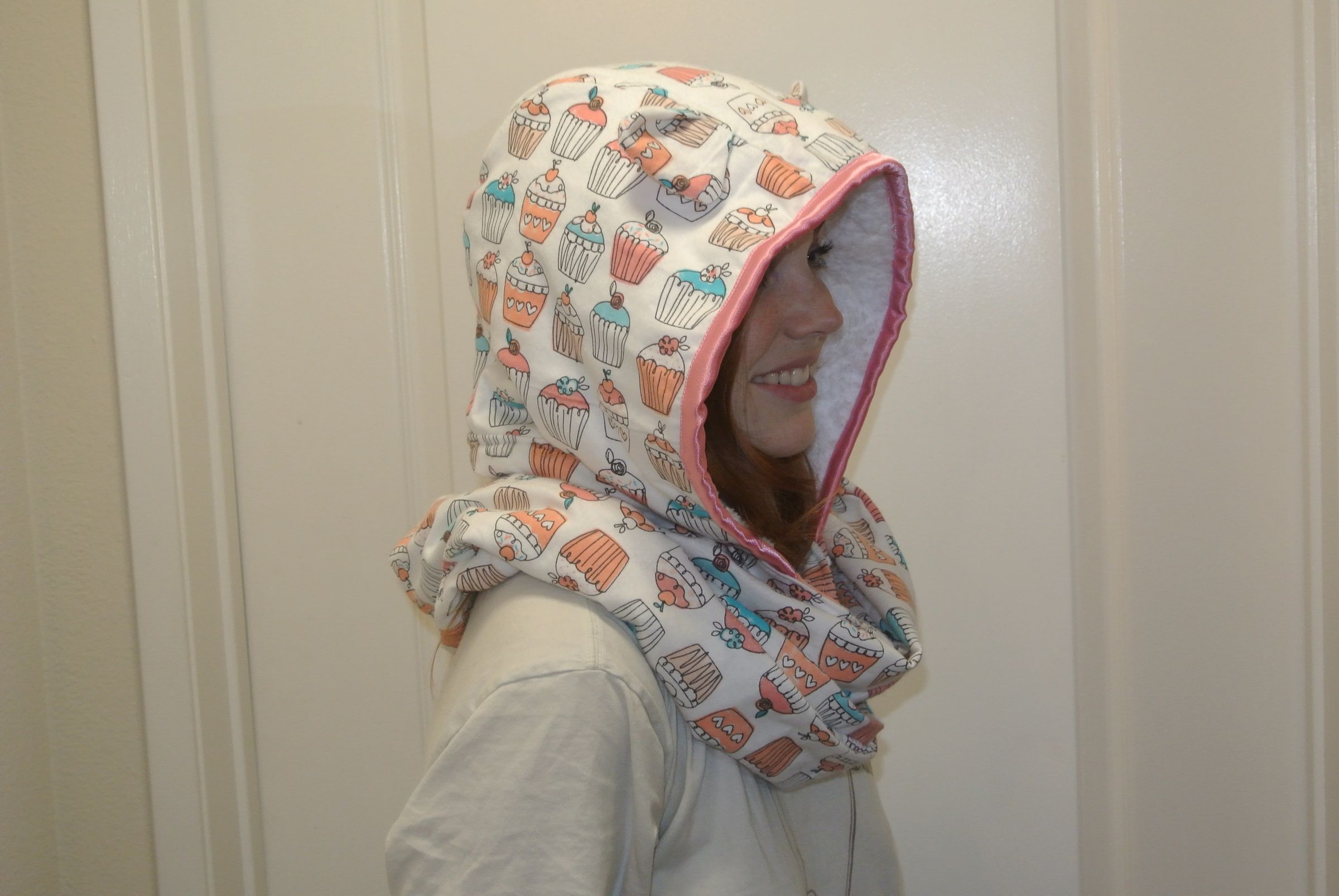 Hoodie-Scarf : 8 Steps (with Pictures) - Instructables