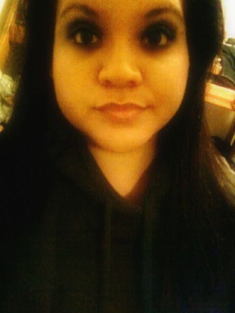 Step-by-step Smokey Eye Makeup :)