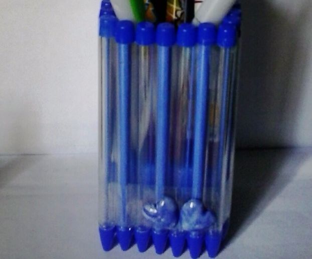 Pen and Pencil Holder Made From Old Pen