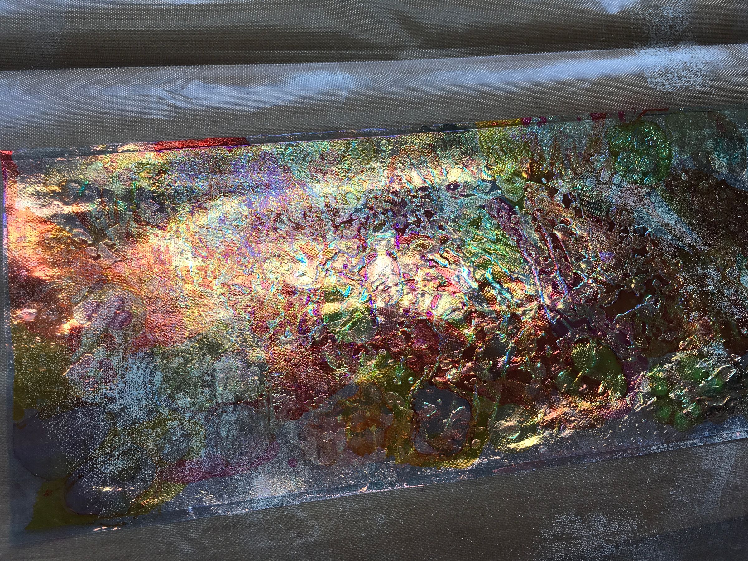 Alcohol Ink and Angelina Film GravityDefying Sculpture 6 Steps (with