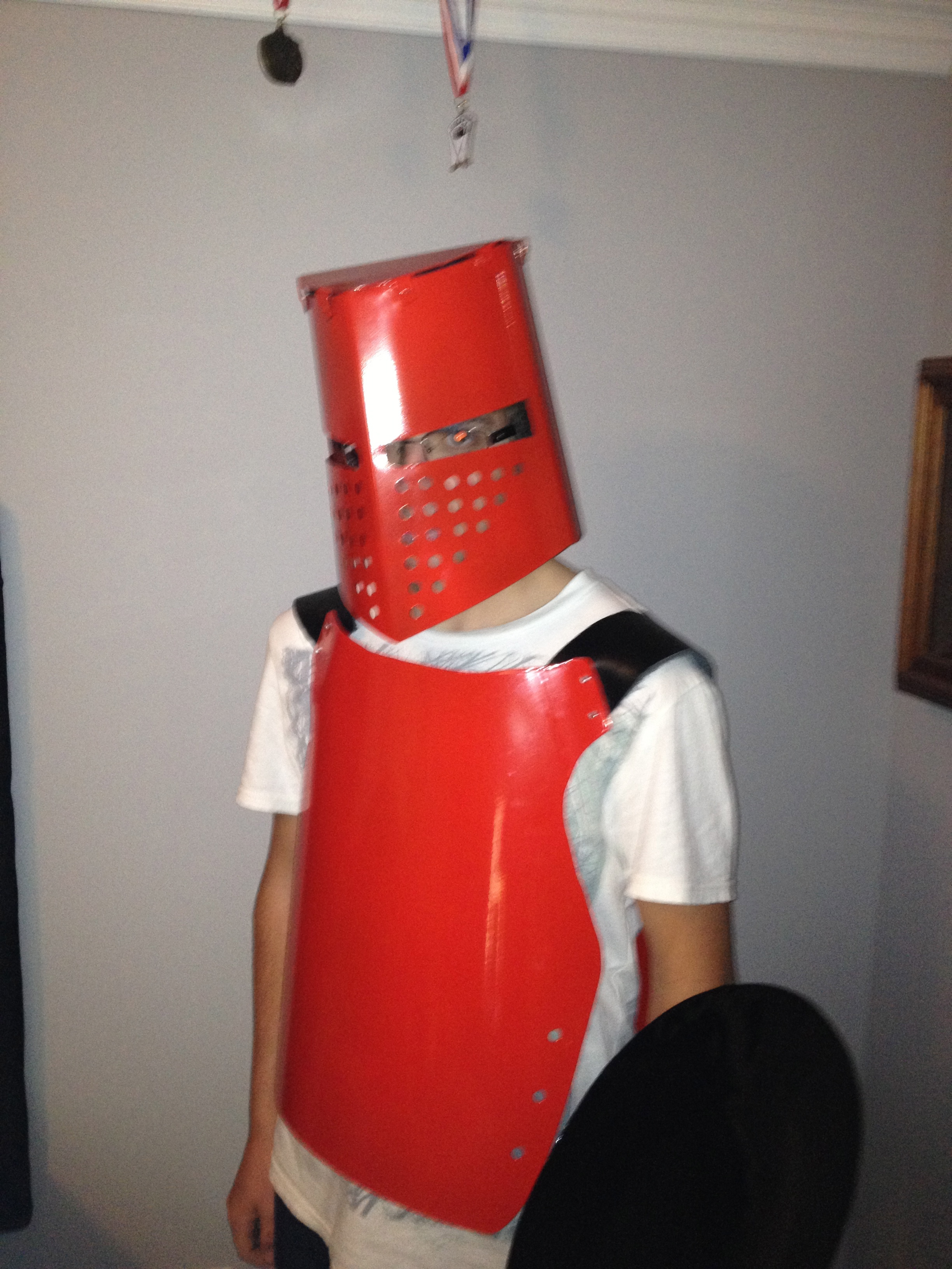 How to Make a Medieval Helmet From Sheet Metal