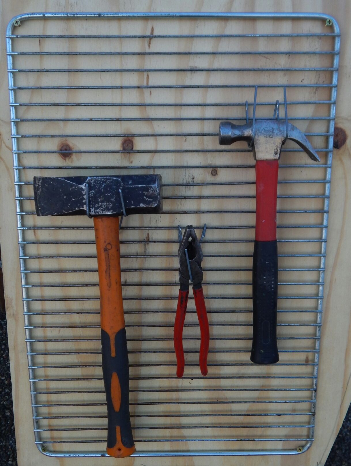 Upcycled Wire Tool Organizer 