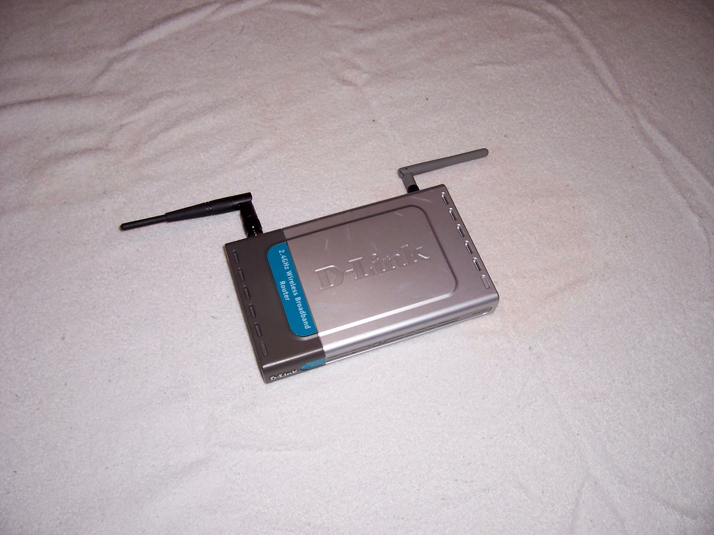 Adding an Antenna to a Underpowered Router