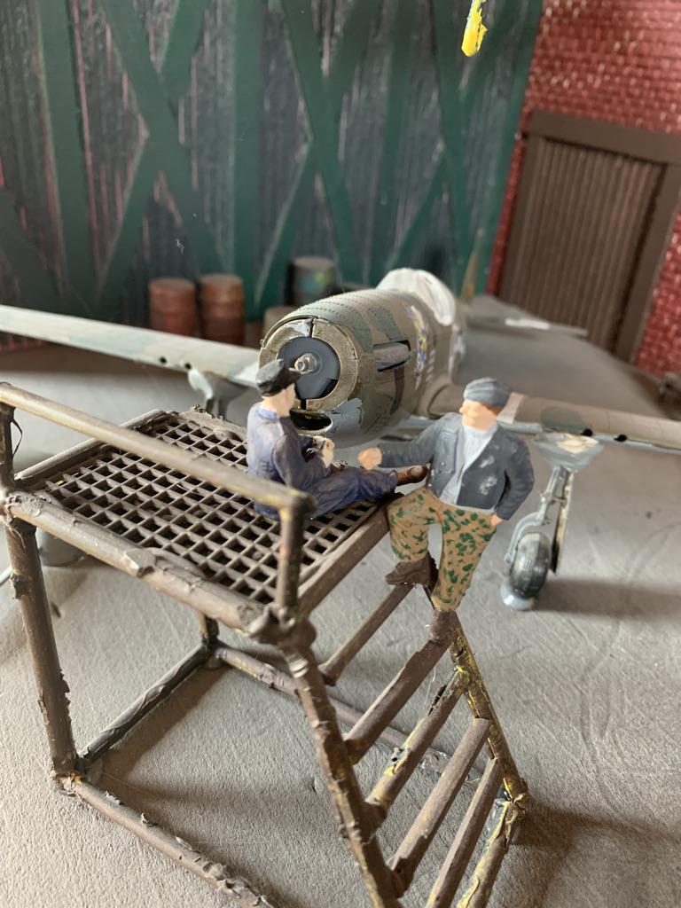 WWII Airplane Hangar Diorama : 9 Steps (with Pictures