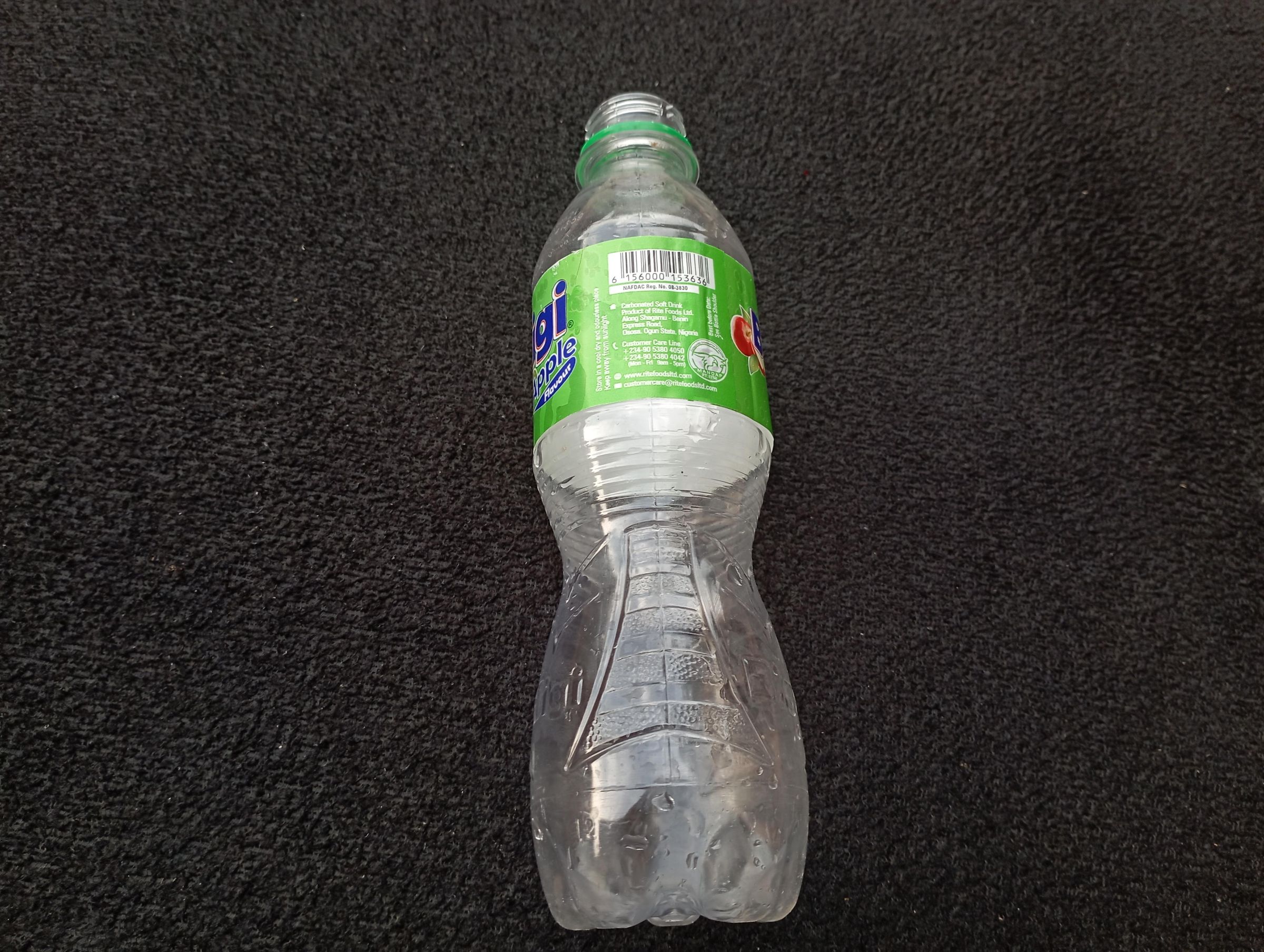 Recycling Soda Bottles Into Bottle Purses. 7 Steps (with Pictures