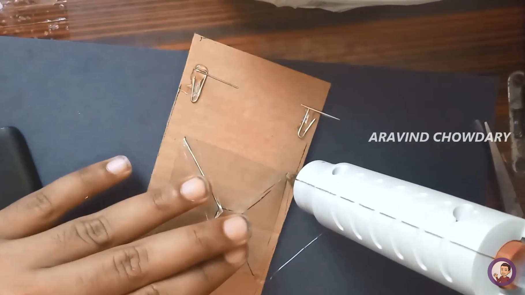 DIY 3D Hologram Projector Simple and Easy : 11 Steps Circuit Diagram