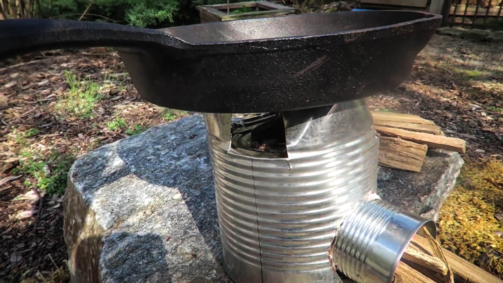 DIY Rocket Stove Out of Cans 5 Steps Instructables