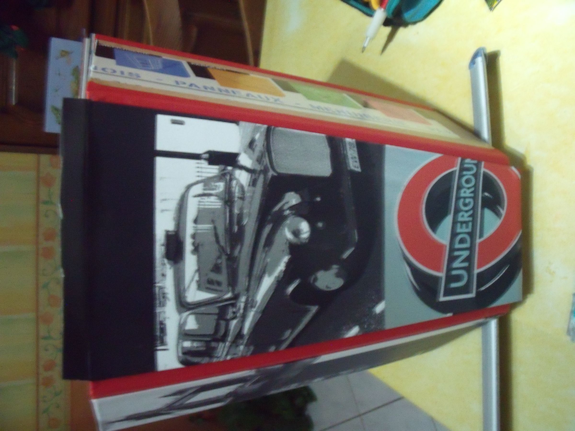 How to Make a Dustbin in Cardboard? : 7 Steps - Instructables