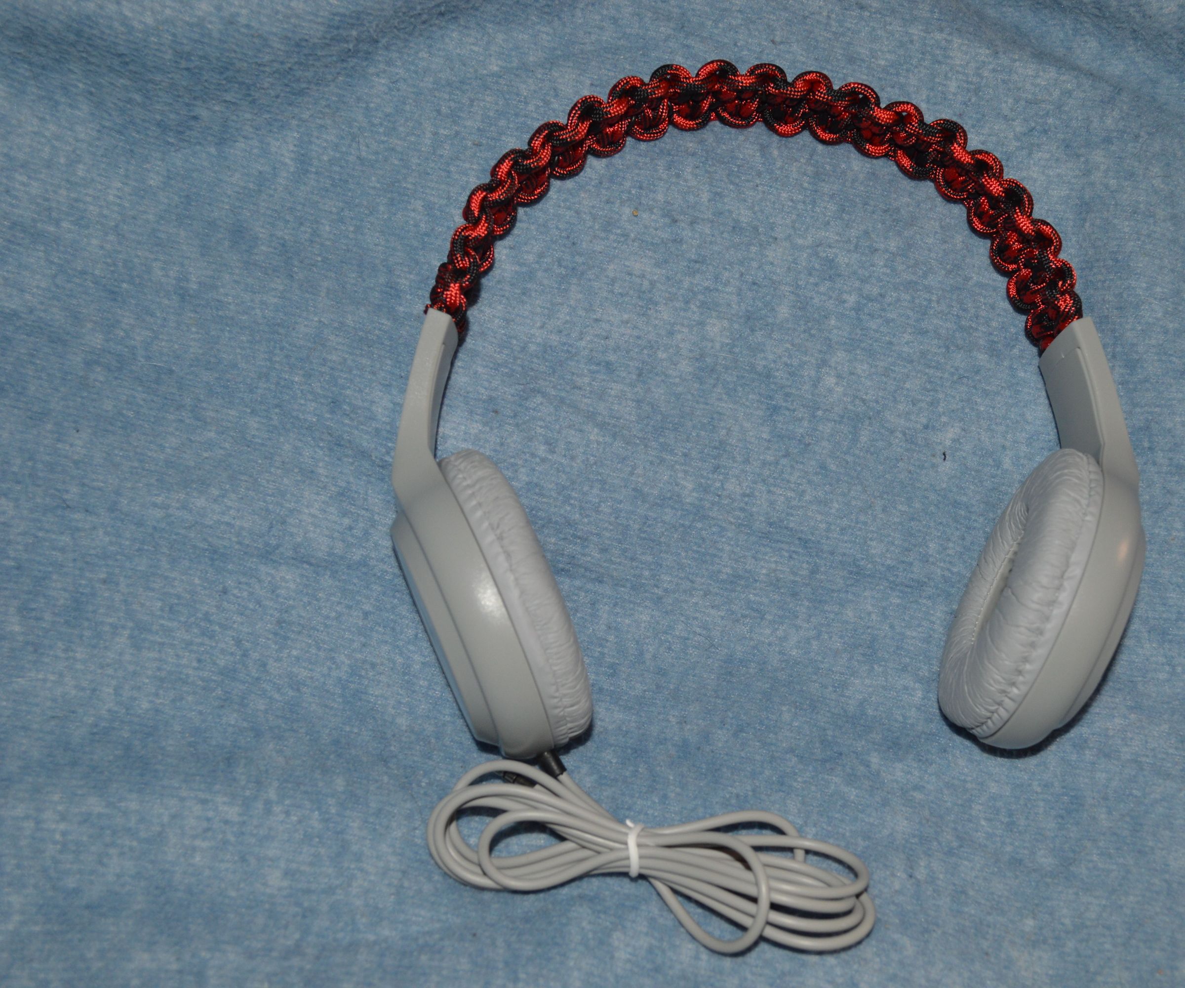 How to Make Paracord Headphones 