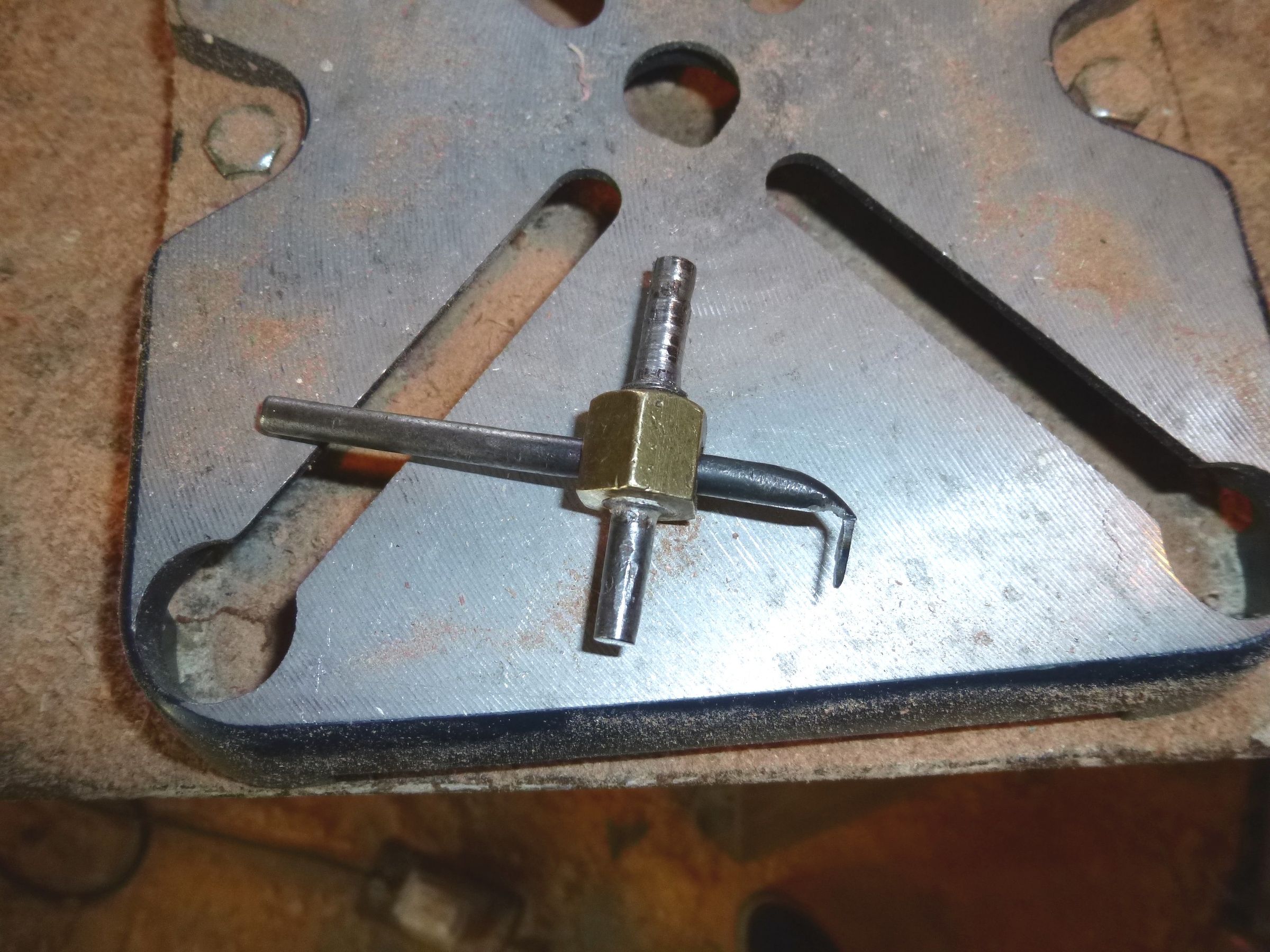 Renewing an Old Good Tool (renovando Una Vieja Buena Herramienta)