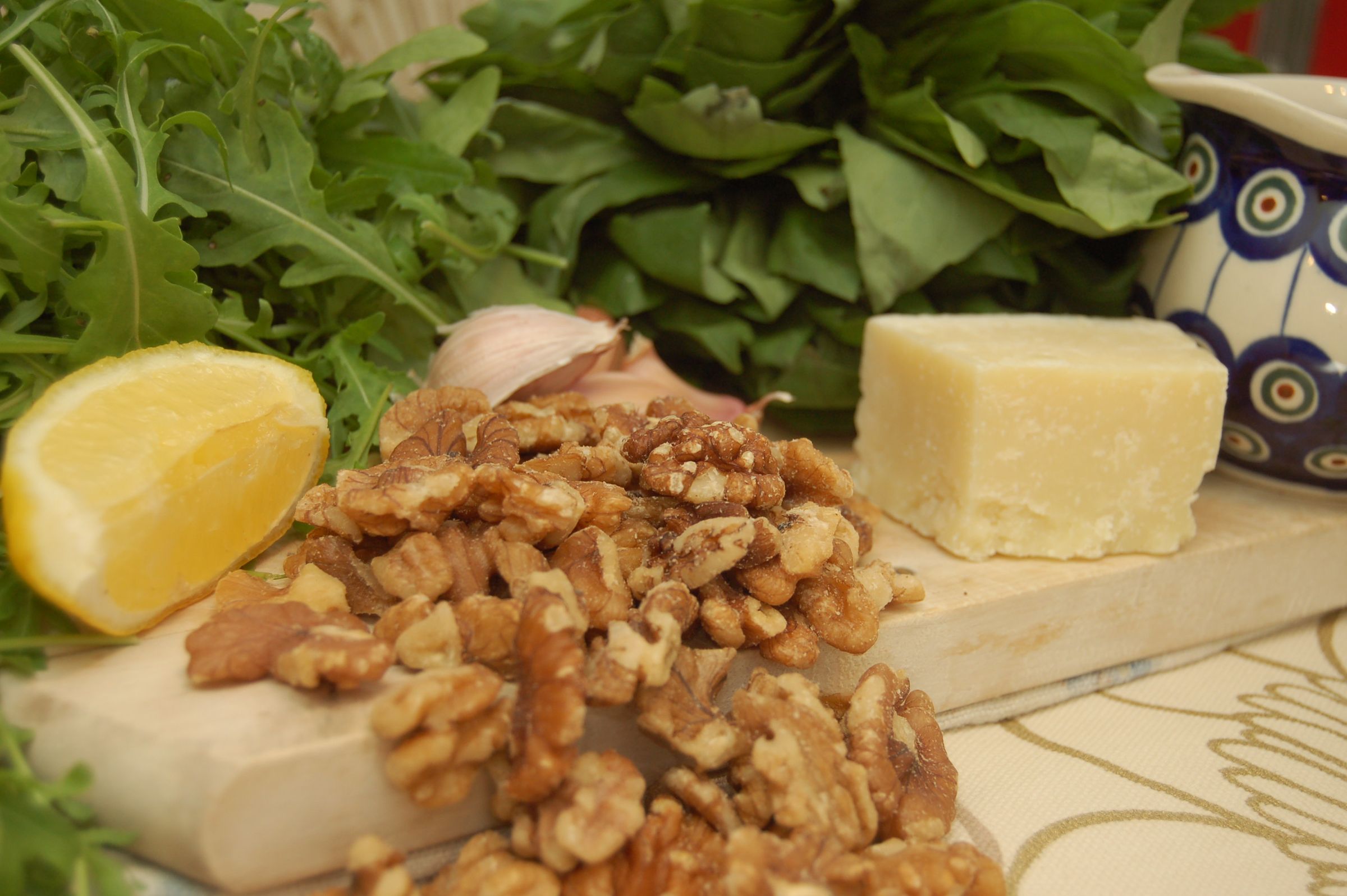 Basil, Rocket and Walnut Pesto Instructables