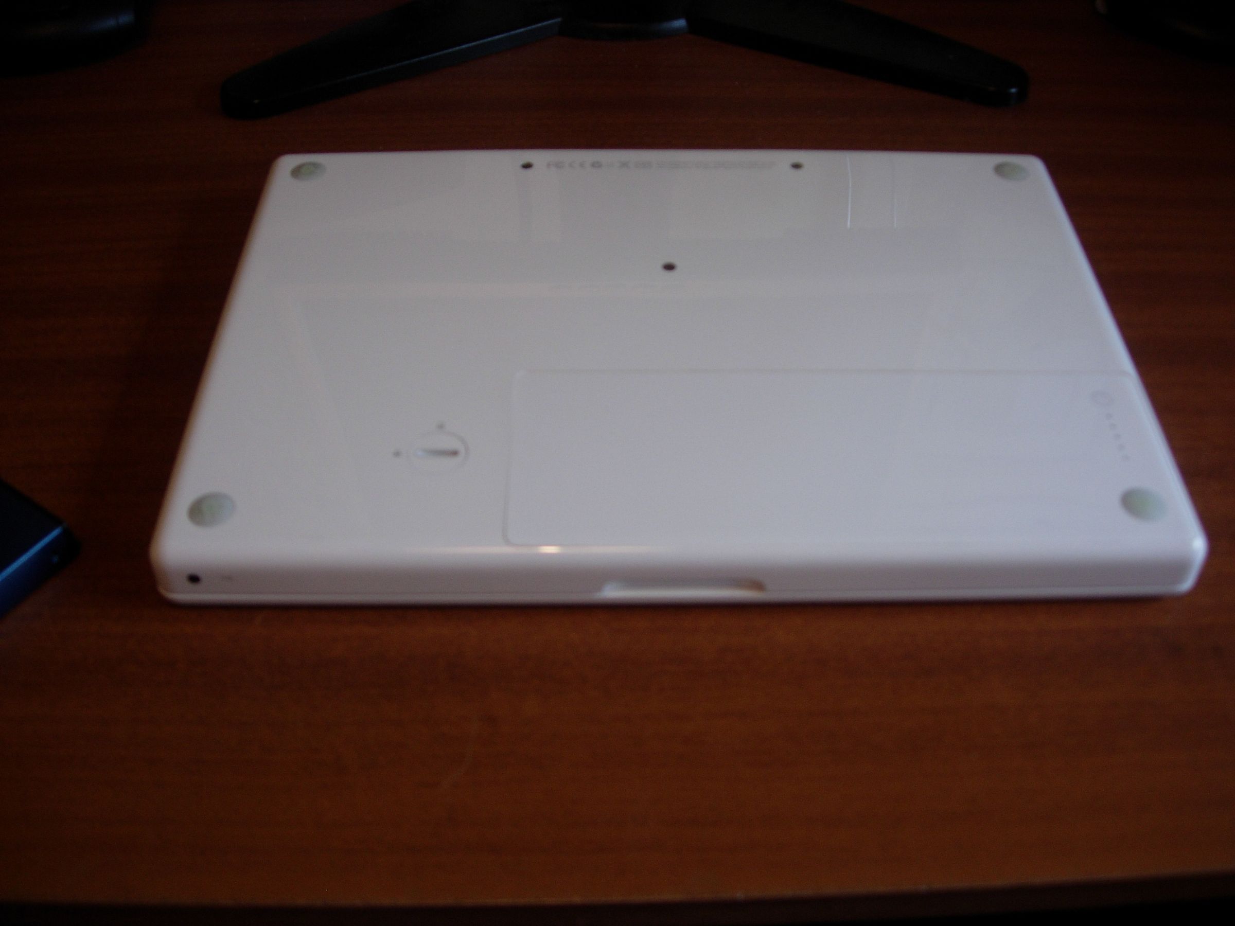 Changing the hard drive on a MacBook