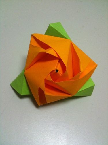 How to Make a Magic Origami Transforming Rose Cube!