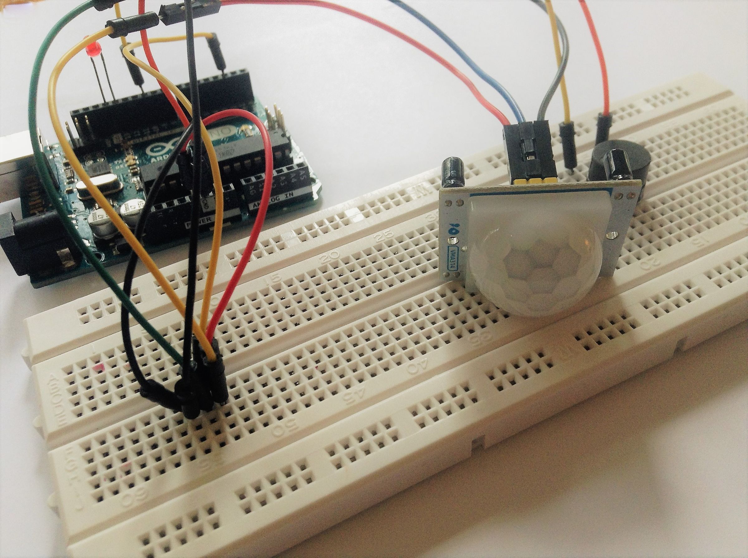 Simple Motion Detector : 3 Steps (with Pictures) - Instructables