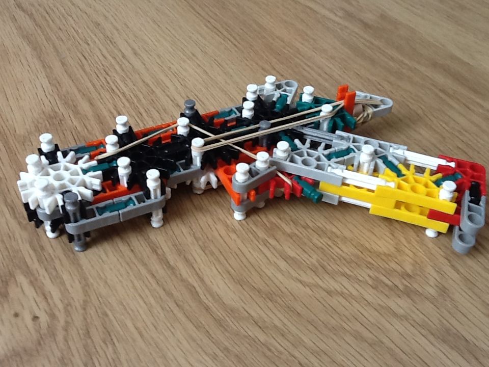 KNEX GUN BIULDER
