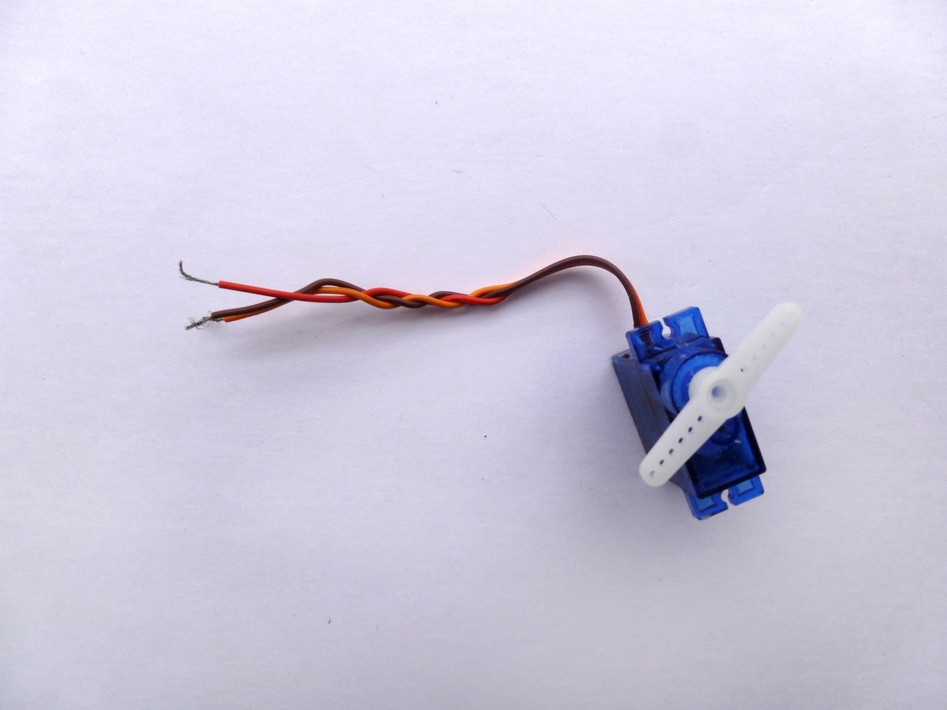 Control Servo Motor Using Potentiometer : 6 Steps (with Pictures ...
