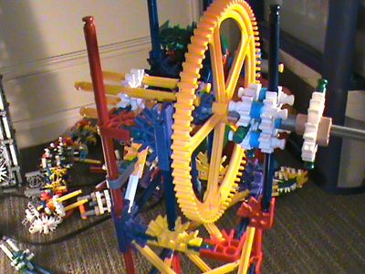 Connecting the Center Axle