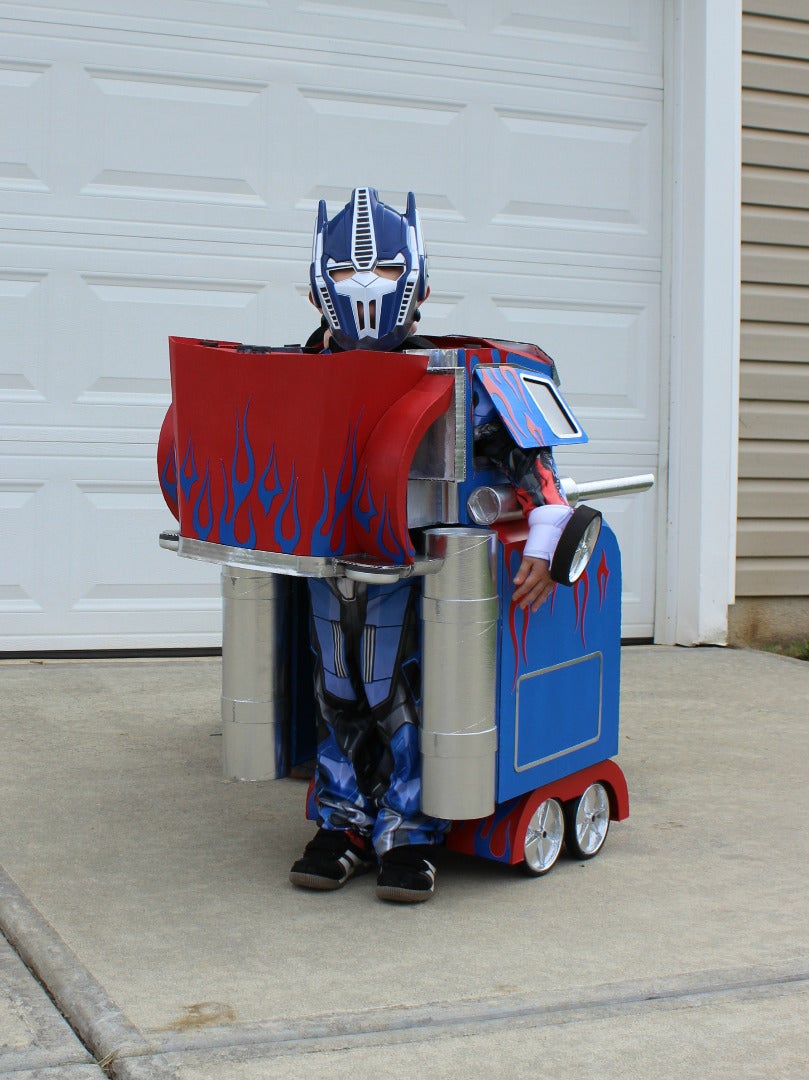 Transforming Optimus Prime Costume 8 Steps (with Pictures