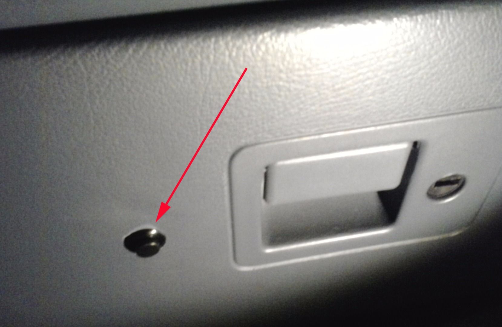 Hidden Garage Door Opener (UPDATED) 5 Steps (with Pictures