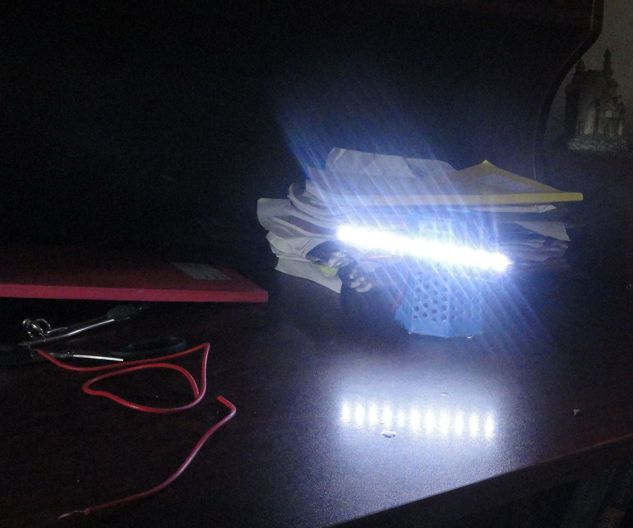 Switchless Sensor Based Cheap Flashlight 