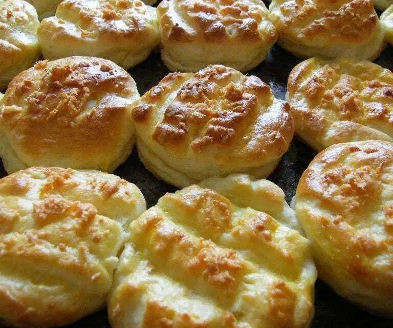 Hungarian Cheese Scones/Buns