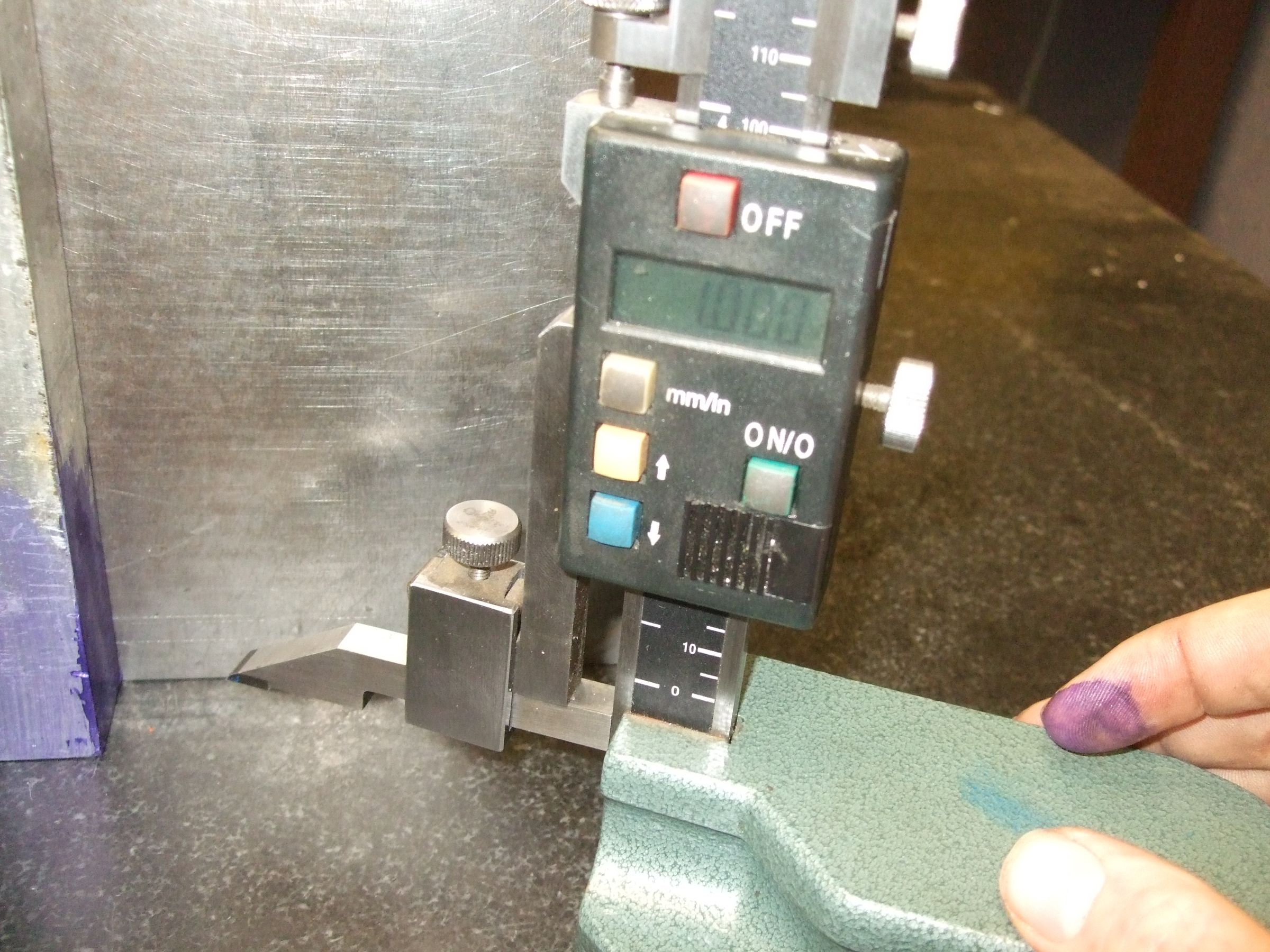 How to Use a Horizontal Bandsaw (With Accuracy and Precision) 7 Steps