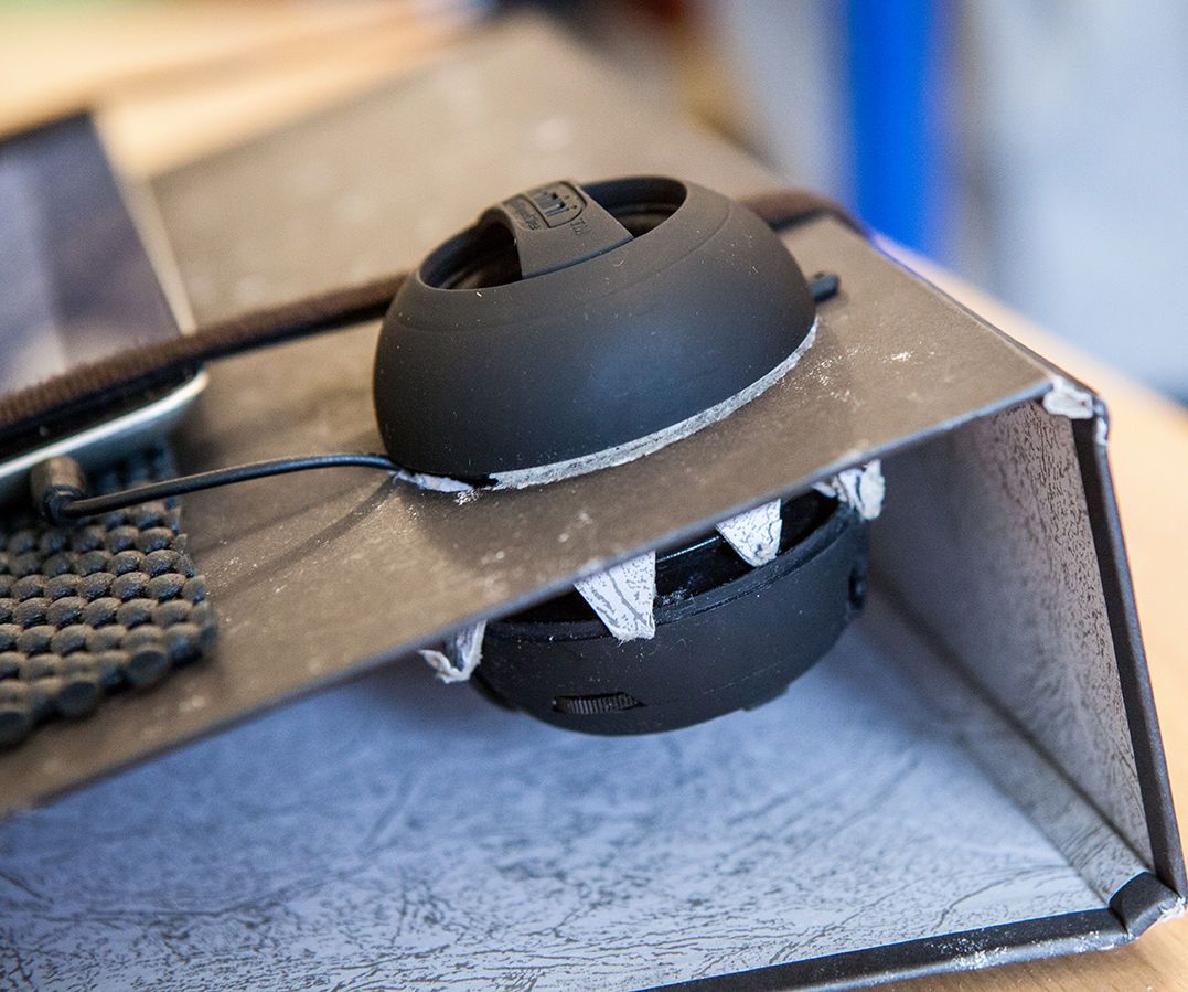 Speaker Box to Amplify Tablet Sound & Vibrations