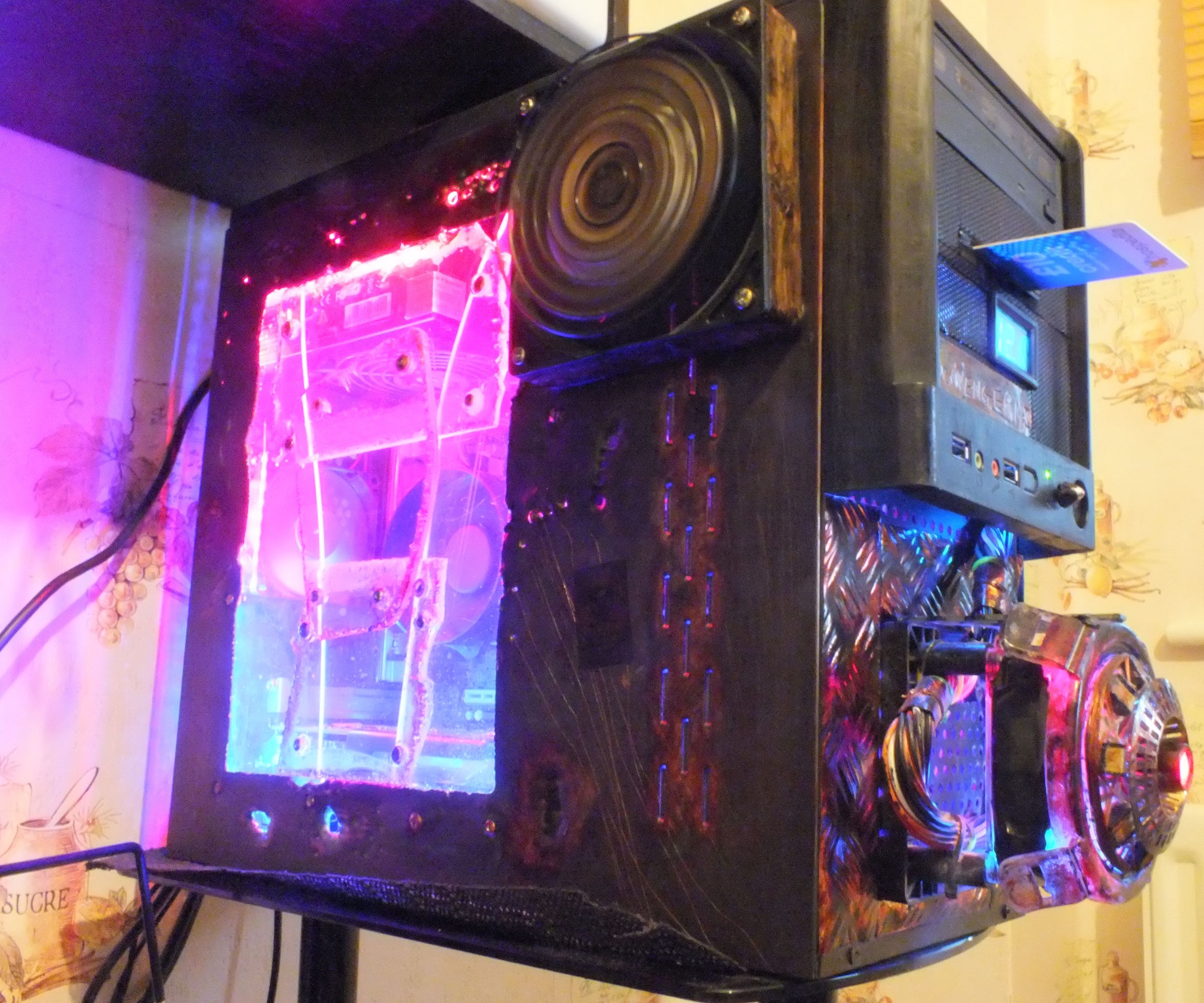 COMPUTER CASE WINDOW MOD