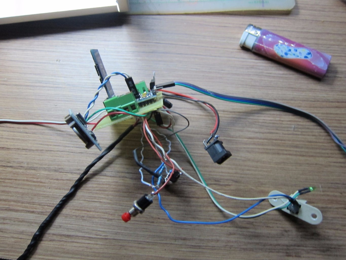 Automatic Blinds With Arduino. Controlled by Android-TV Remote-Buttons ...