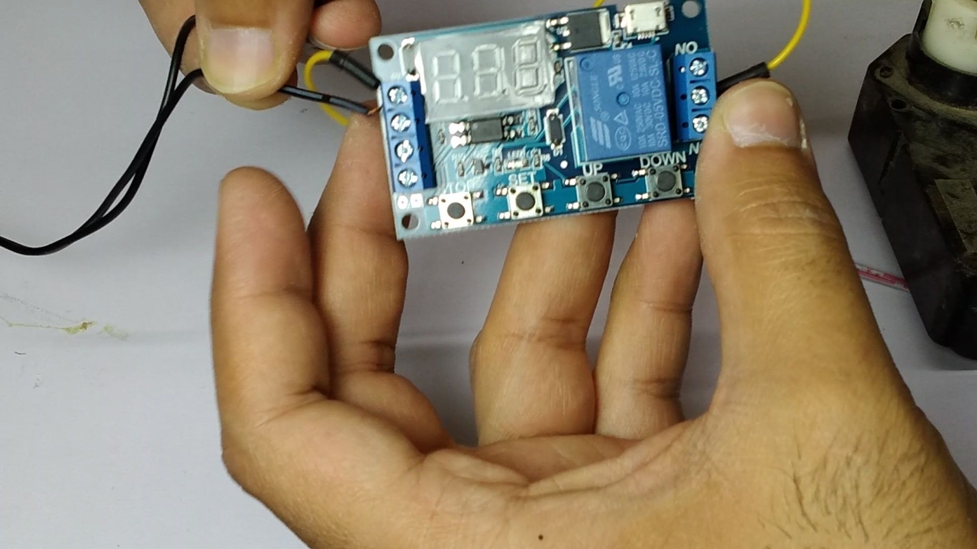 Automatic Chicken Door - Chicken Coop Door : 5 Steps - Instructables