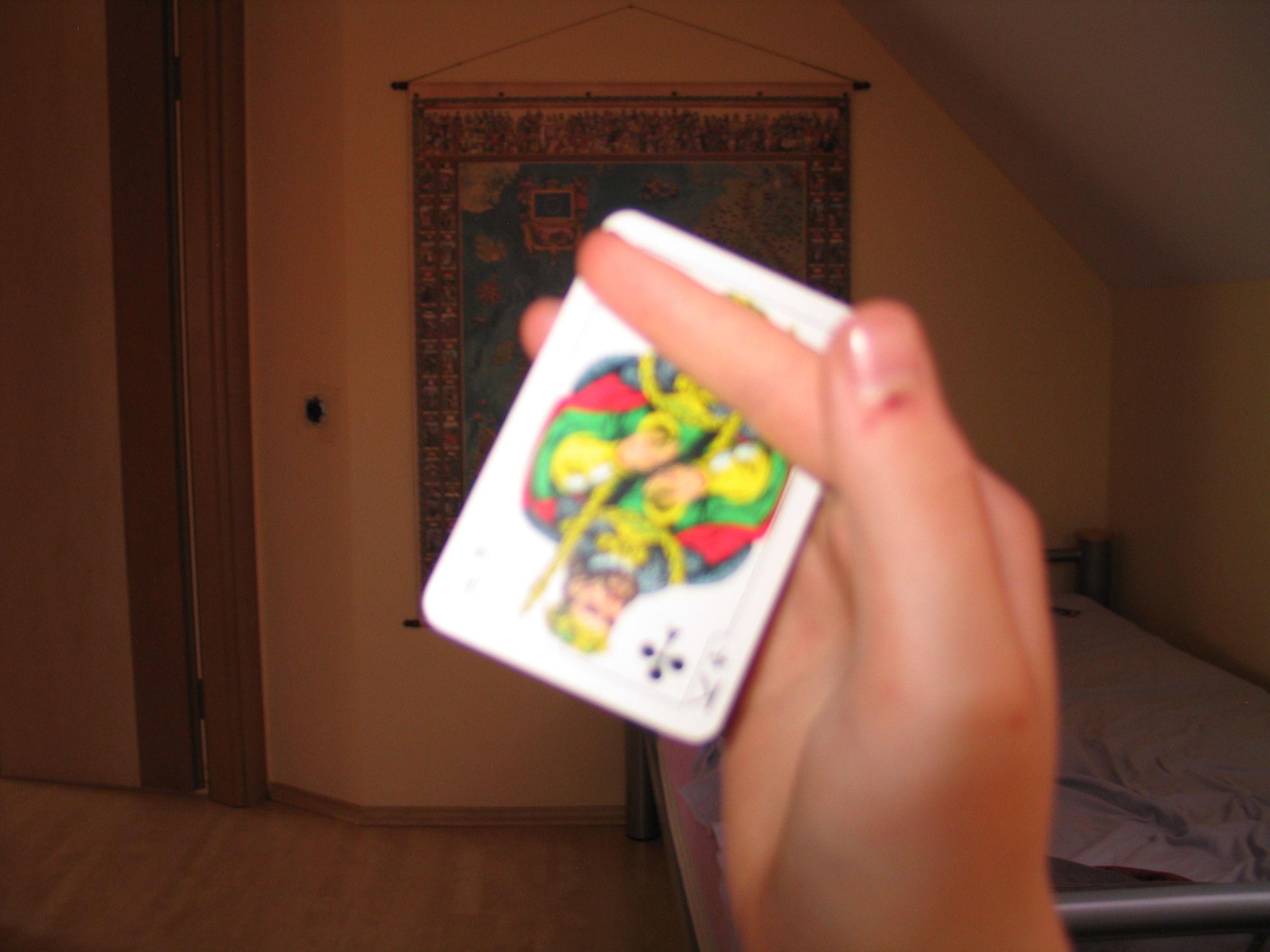 Best and Easiest Way to Throw a Card 5 Steps Instructables