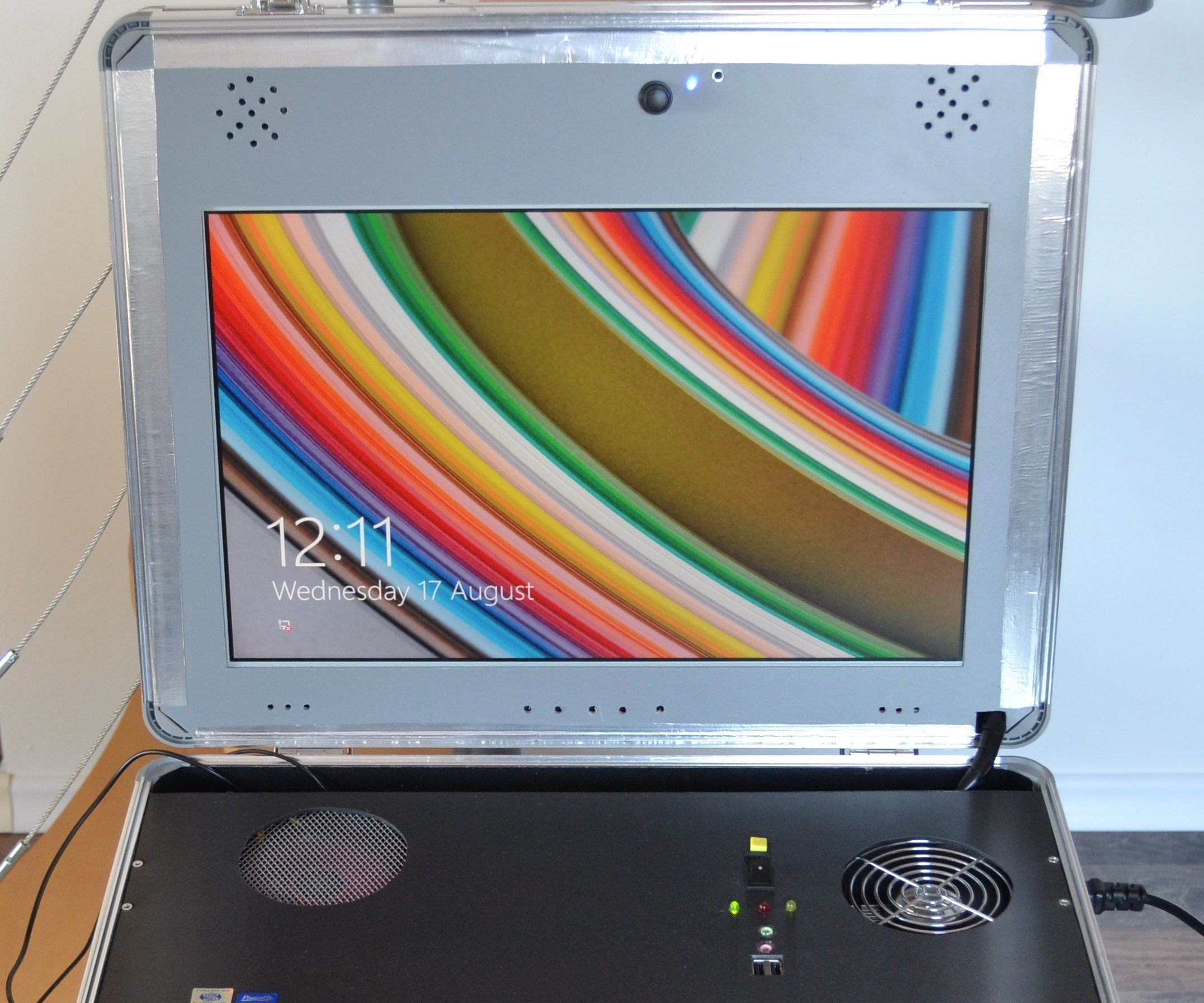 Portable Modular Desktop Computer (PMDC)