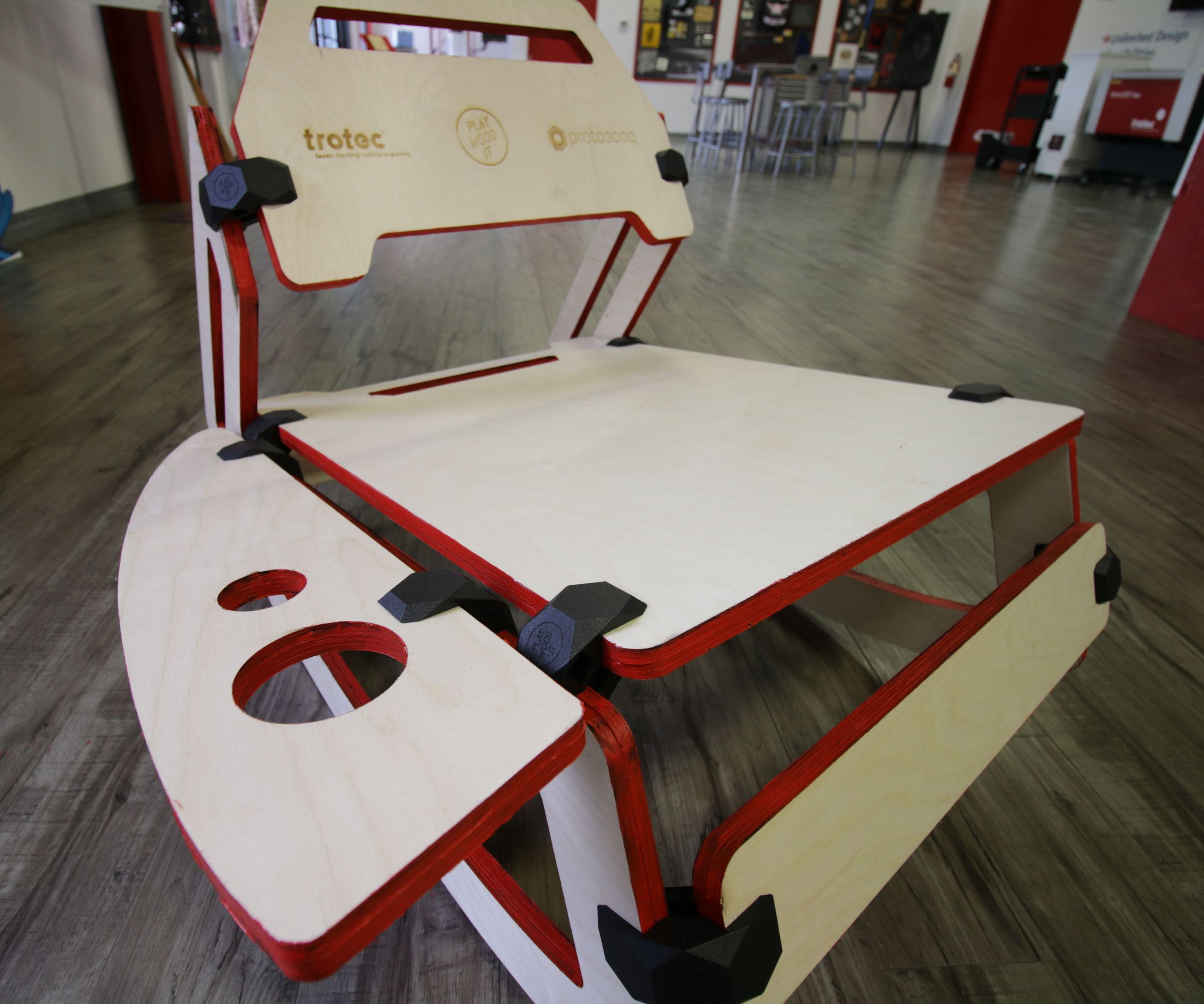 Wooden Rocking Chair | 3D Printed Hinges + Laser Cutting