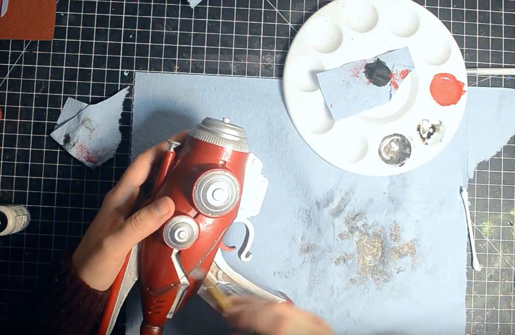 Picture of Dry Brush to Distress the Model
