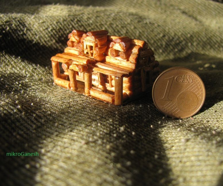 Micro Log Cabin